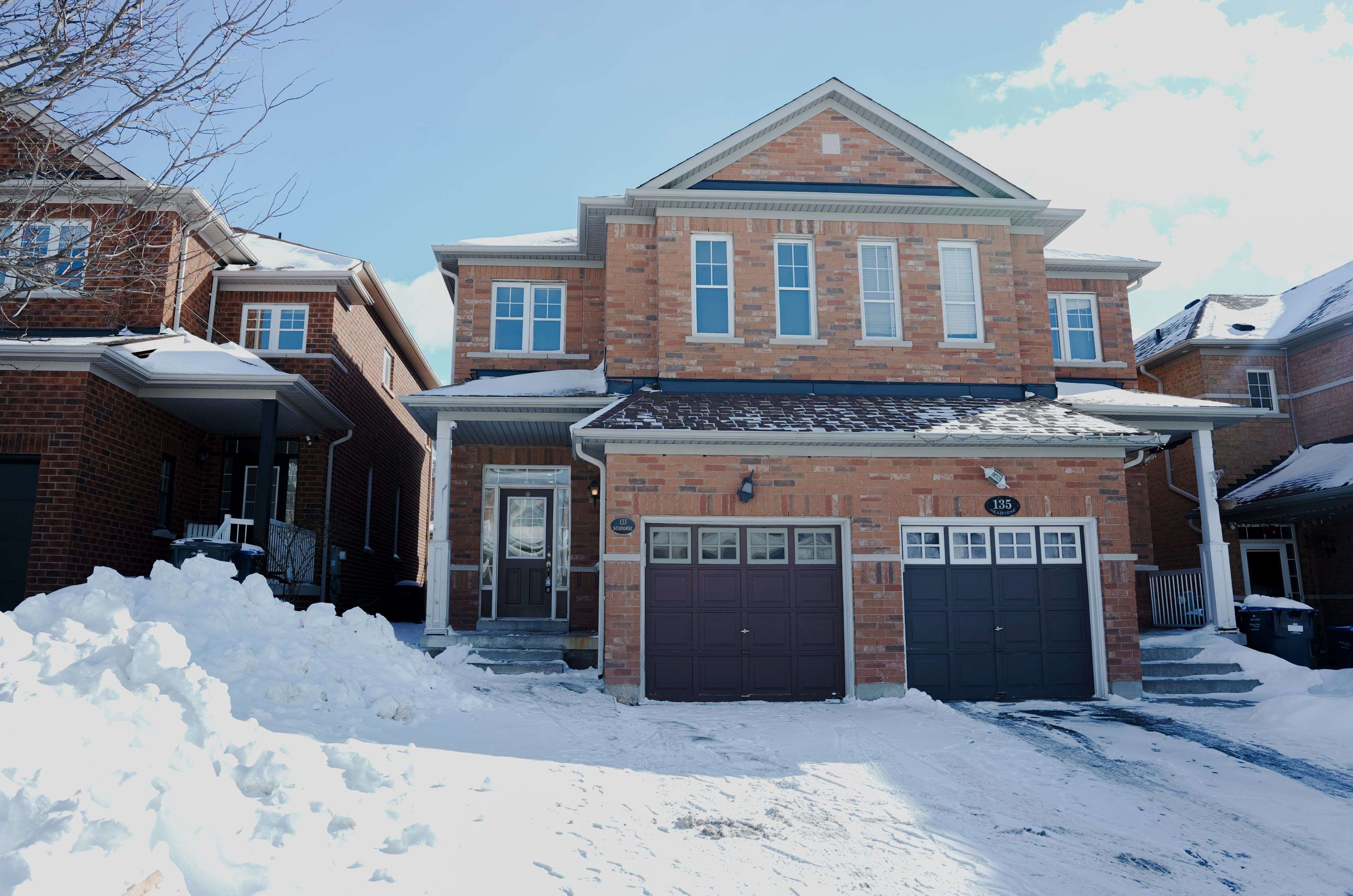 Brampton, ON L6V 4N5,133 Seahorse AVE