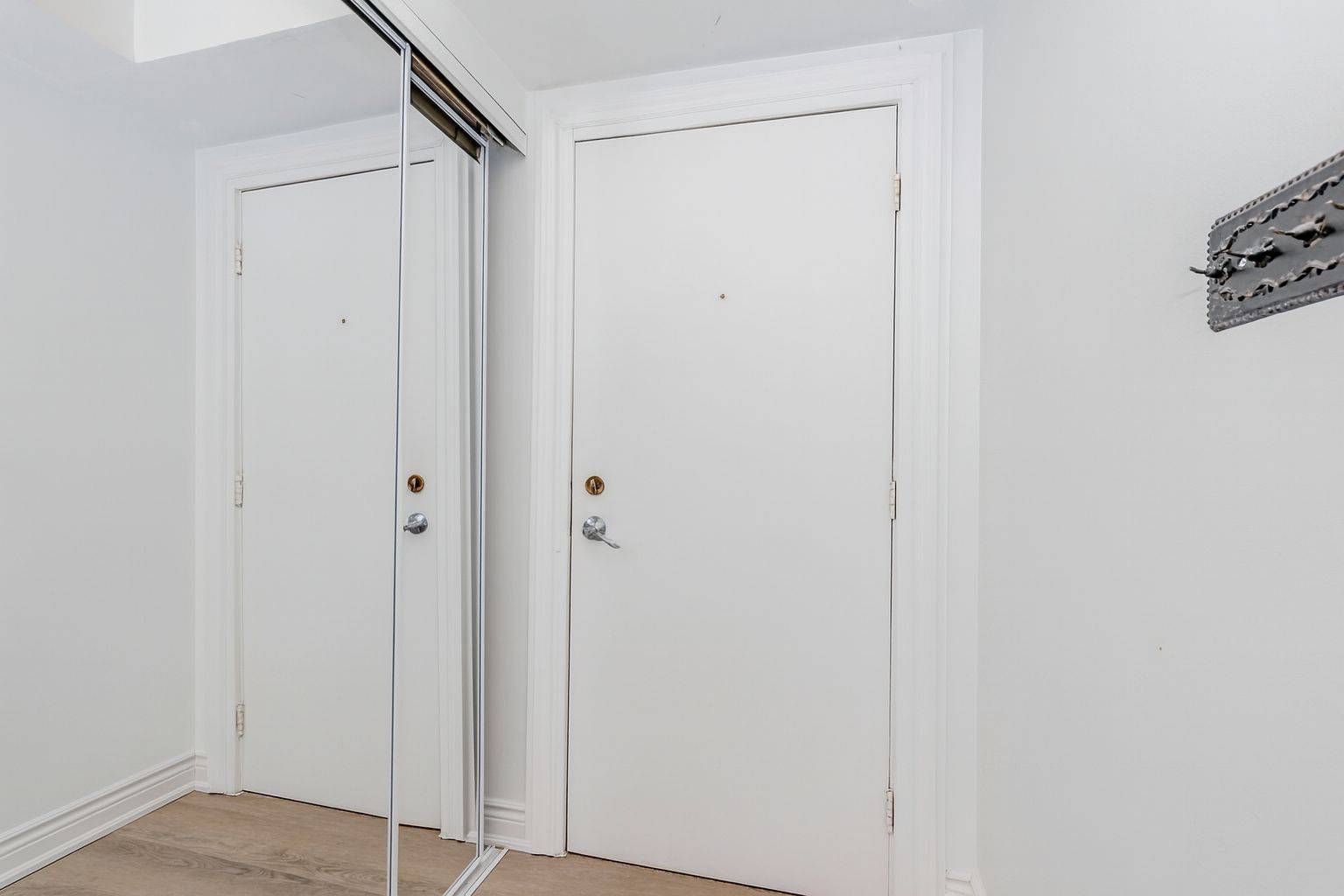 Mississauga, ON L5K 2E3,2605 Woodchester DR #72