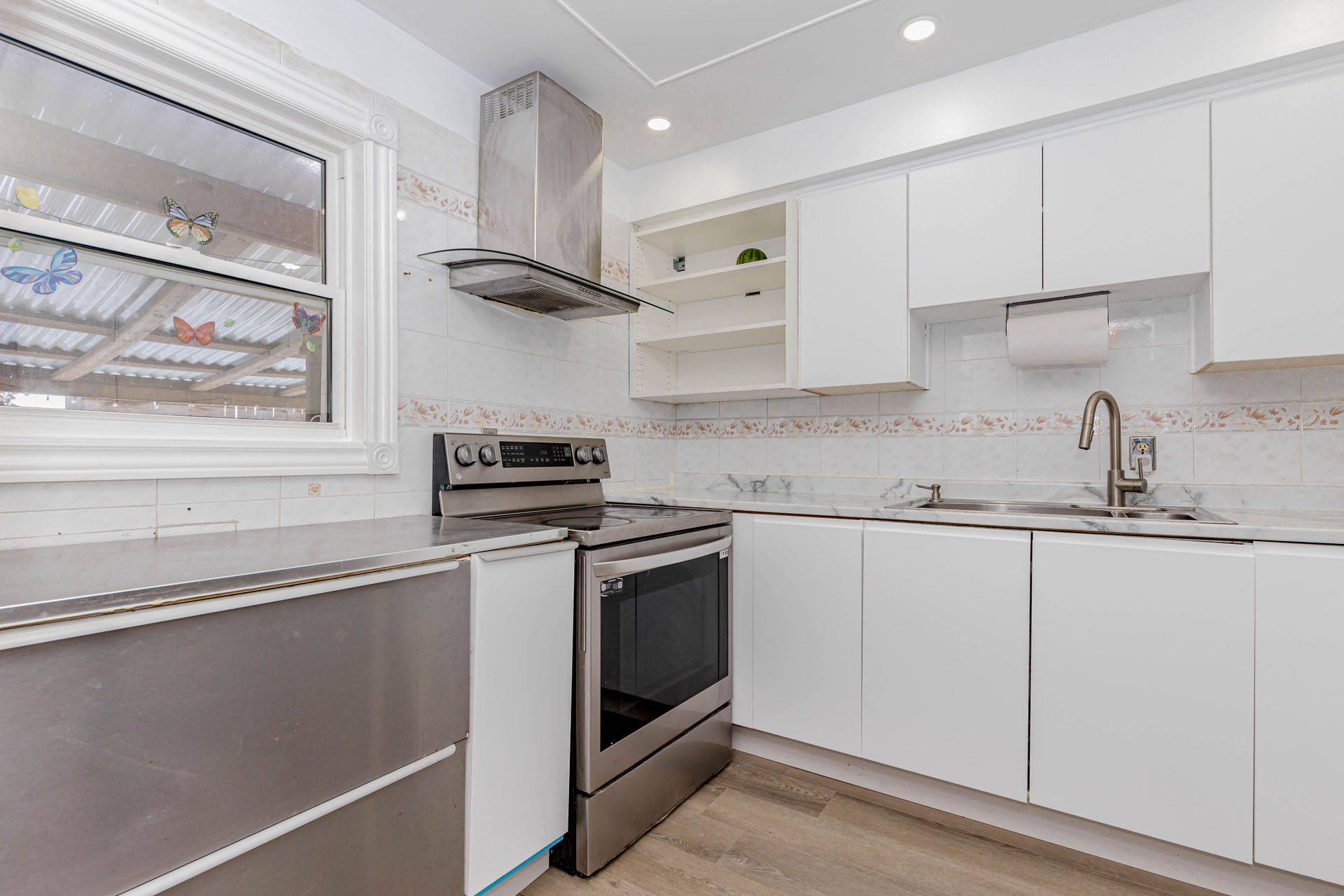 Mississauga, ON L5K 2E3,2605 Woodchester DR #72