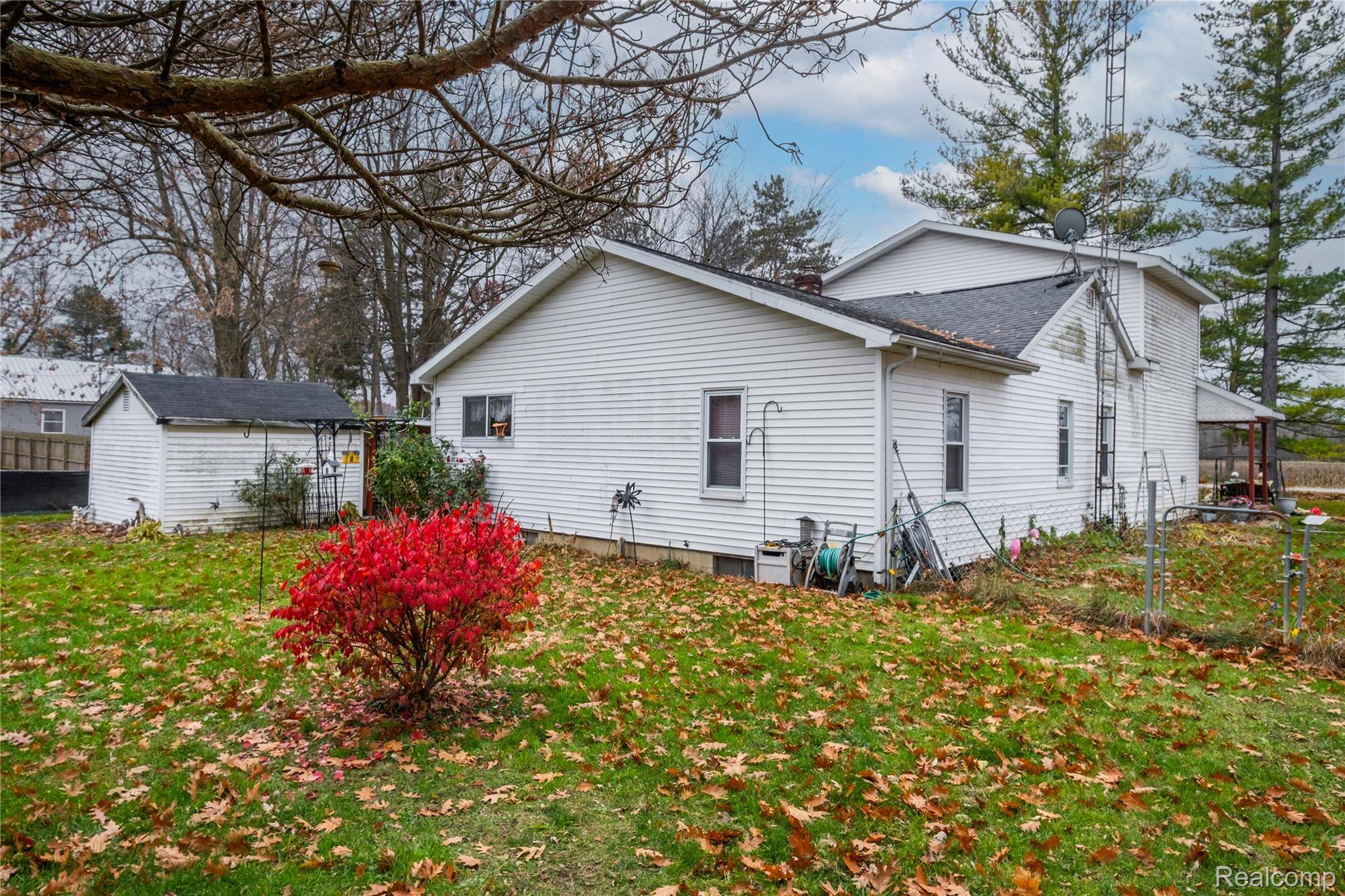 Clio, MI 48420,12402 McCumsey RD