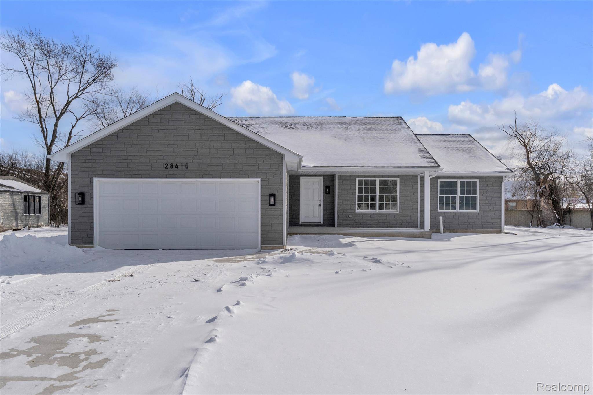 Southfield, MI 48034,28410 Maitrott ST