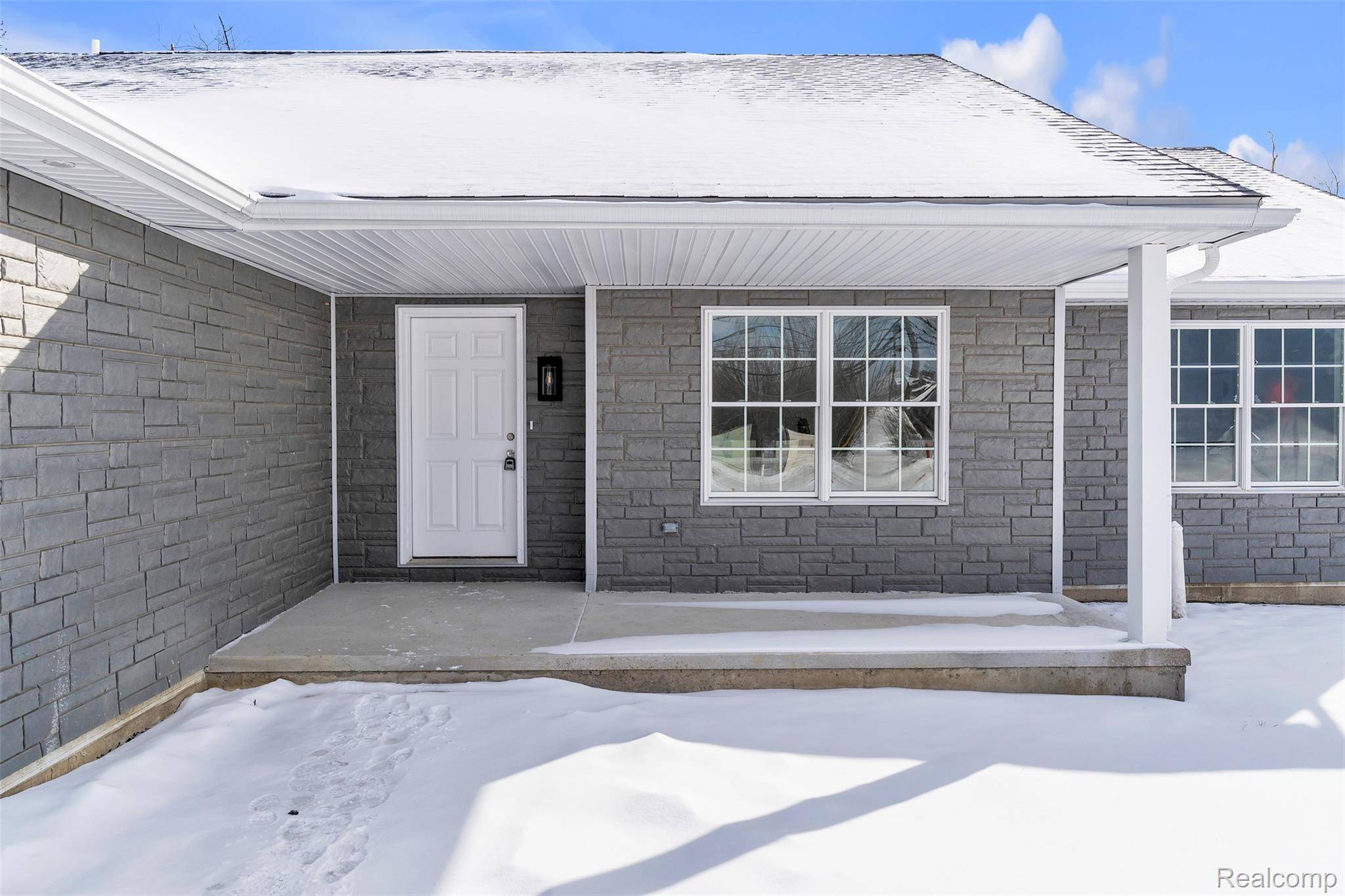 Southfield, MI 48034,28410 Maitrott ST