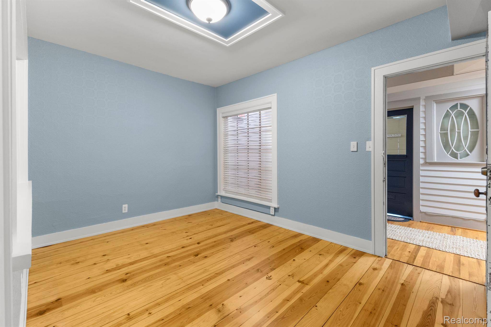 Northville, MI 48167,107 E MAIN ST #204