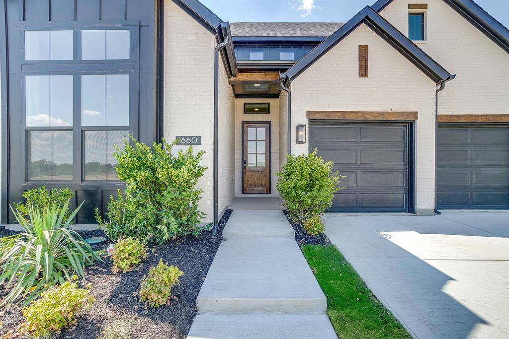 Burleson, TX 76028,1660 Cedar Elm Way