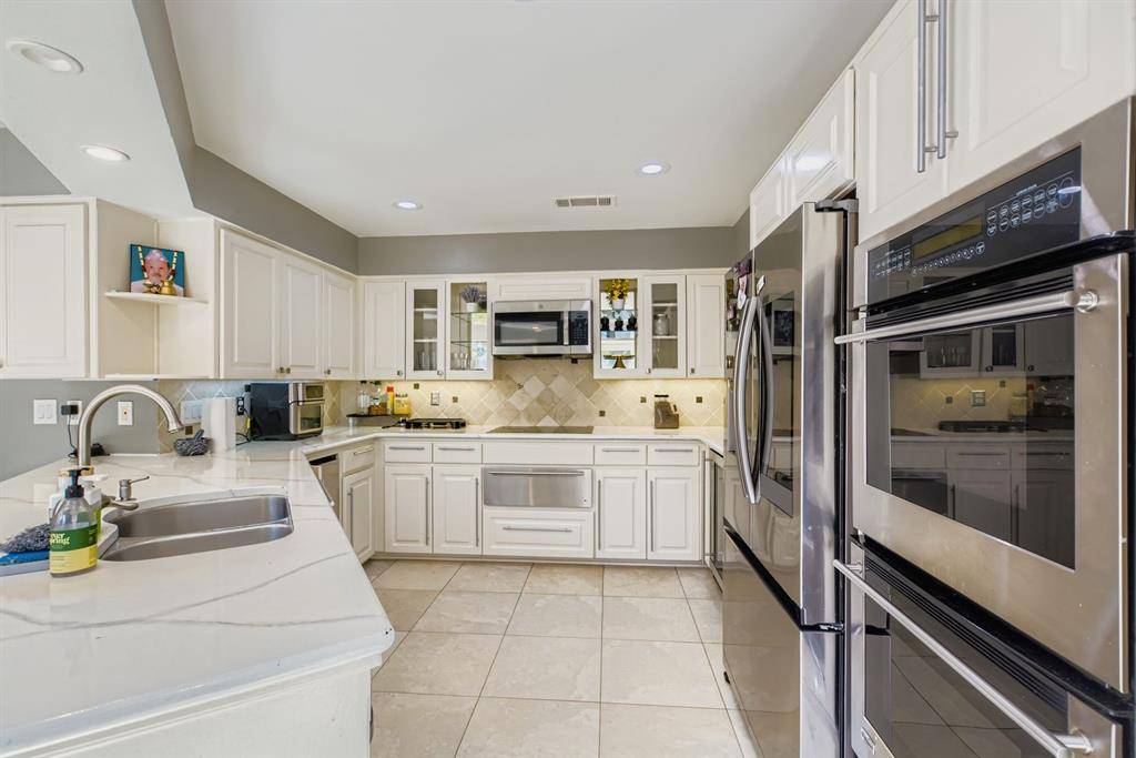 Wylie, TX 75098,208 Camino Real W