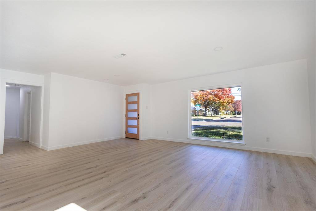 Dallas, TX 75238,10023 Kirkhaven Drive