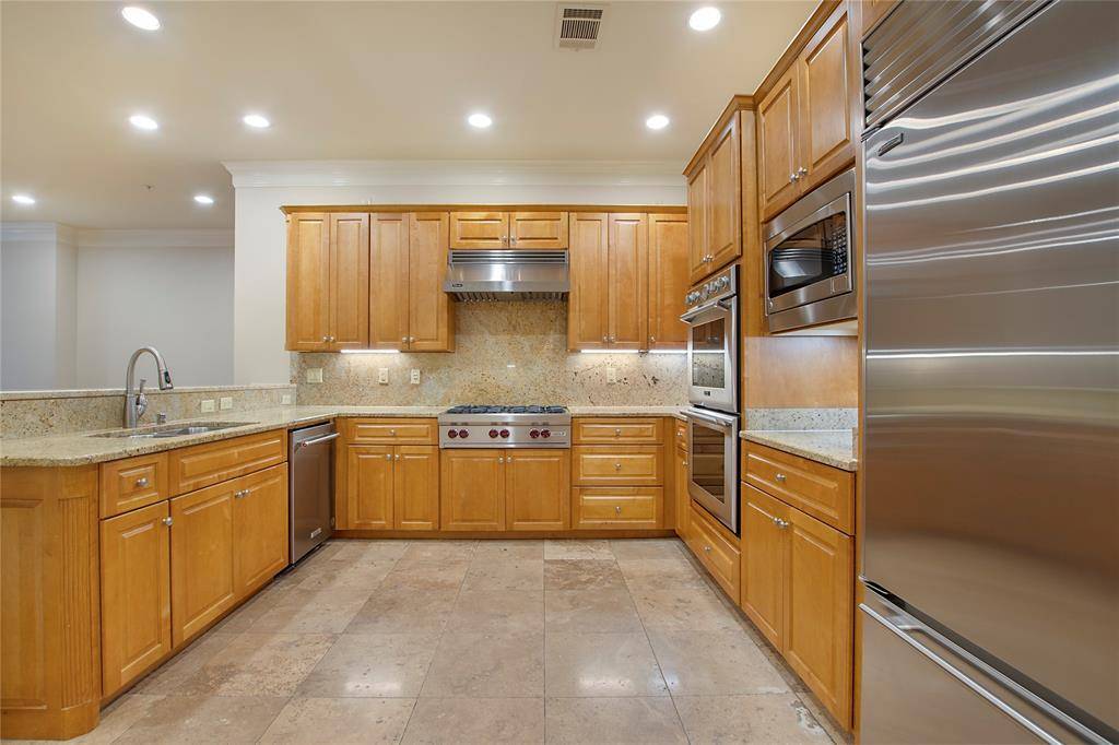 Dallas, TX 75225,6505 Bandera Avenue #1B