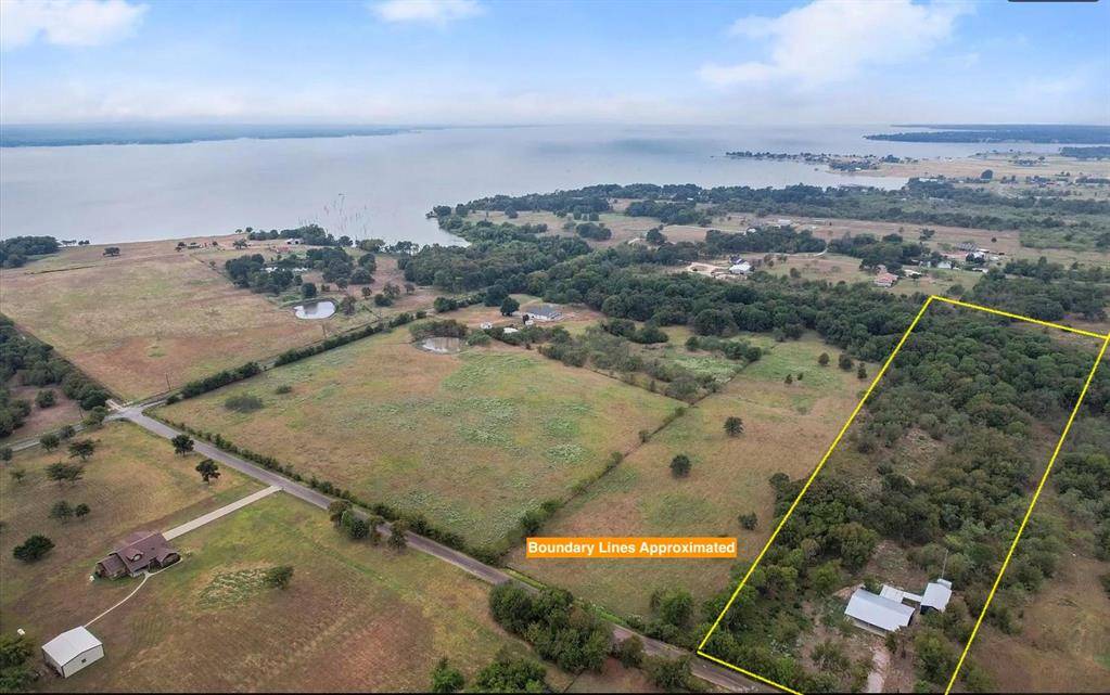 Corsicana, TX 75109,942 SE County Road 2240