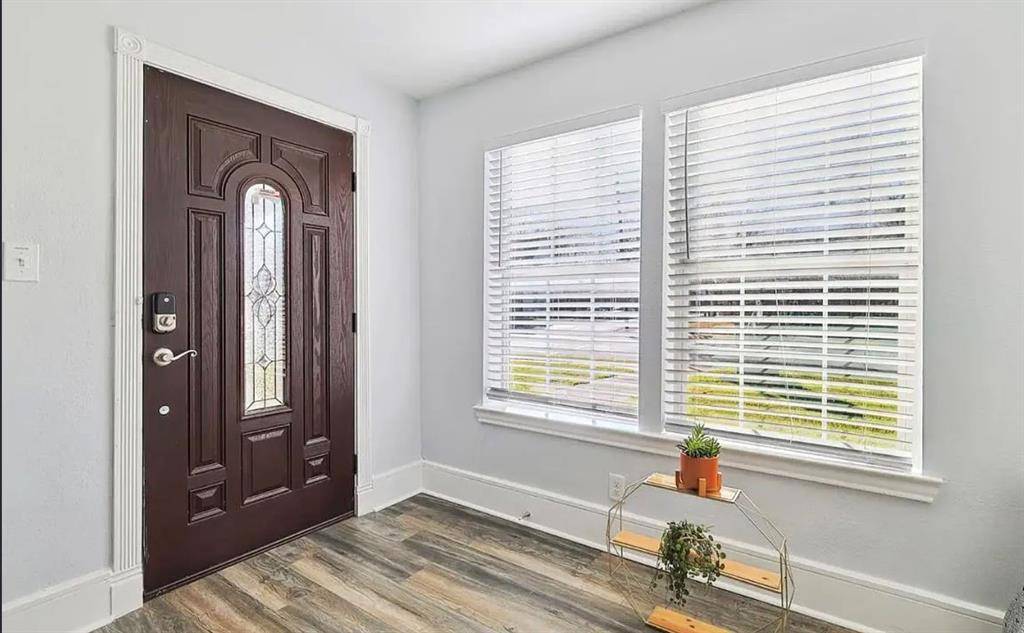 Dallas, TX 75208,702 N Edgefield Avenue