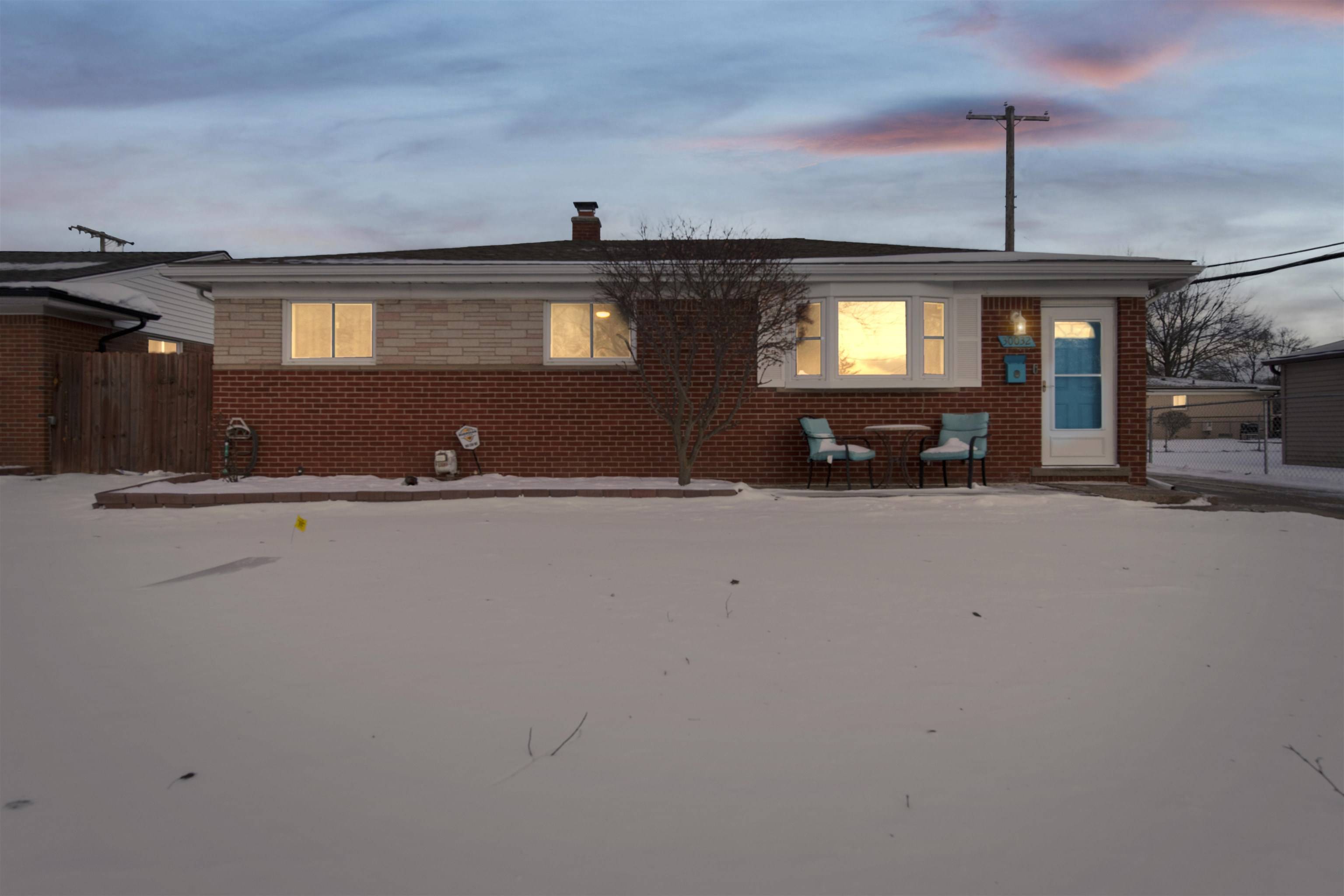 Warren, MI 48088,30032 Iroquois DR