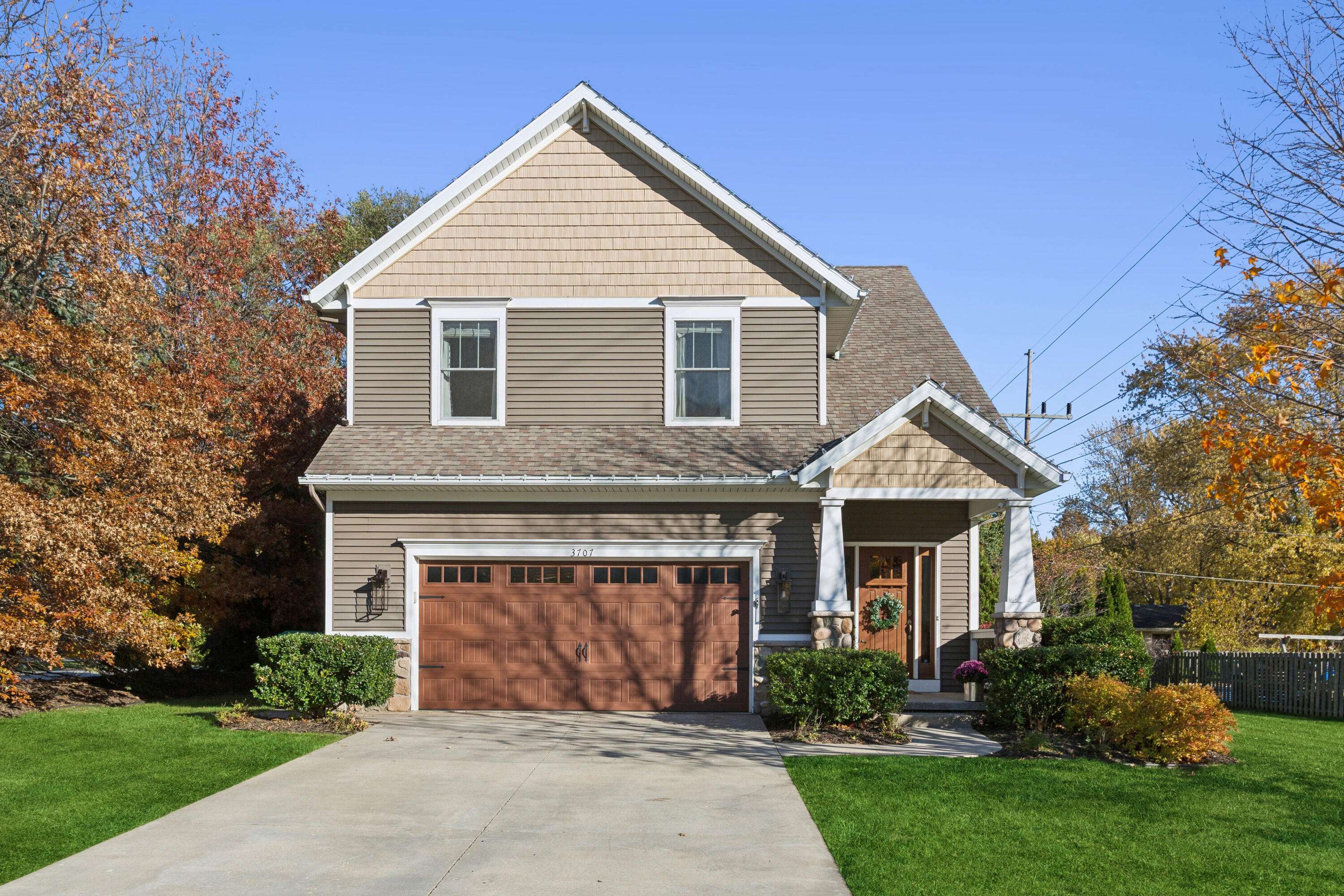 St. Joseph, MI 49085,3707 Fox XING