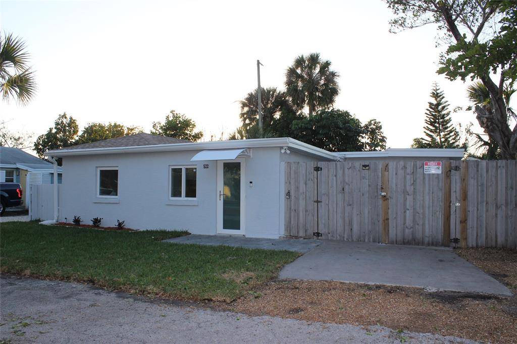 Boynton Beach, FL 33435,522 SE 20th Ct