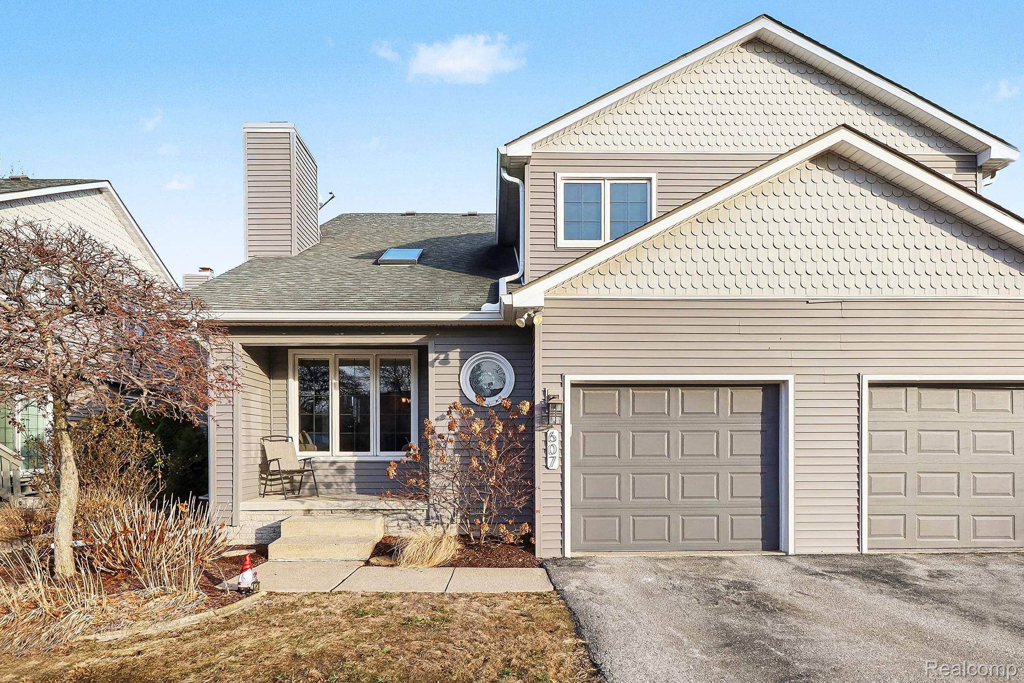 Clawson, MI 48017,607 S Crooks RD