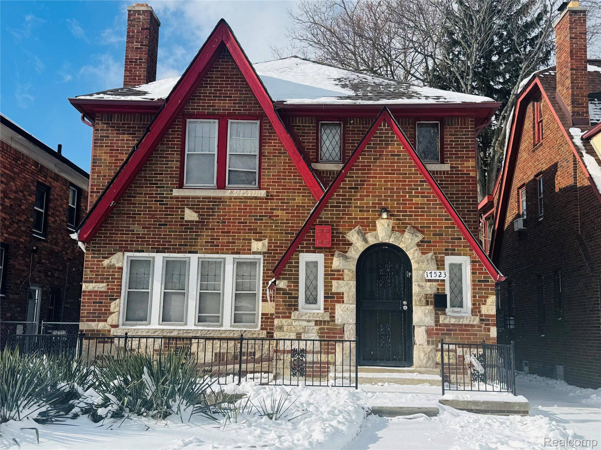 Detroit, MI 48221,17523 Santa Barbara DR