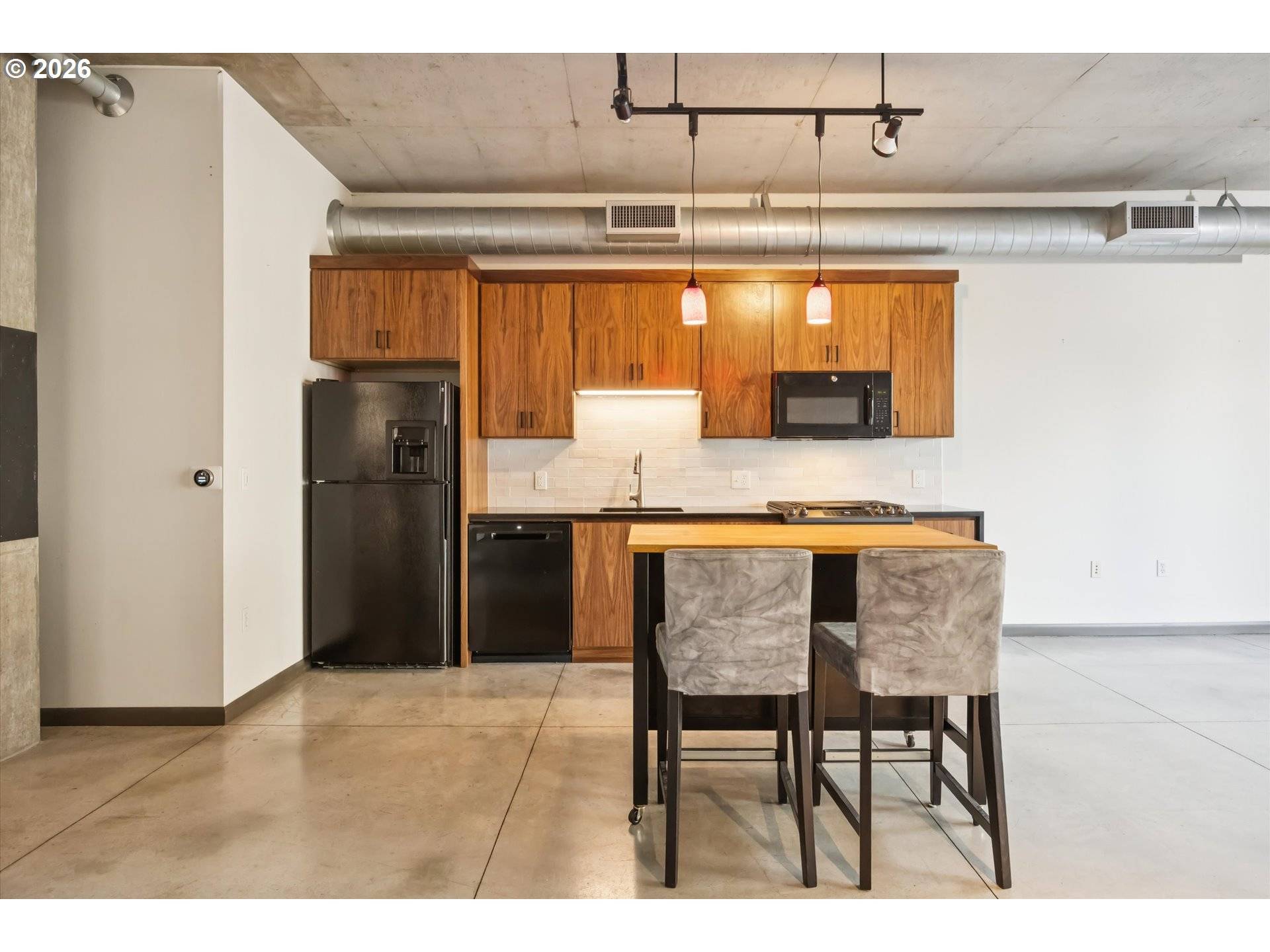 Portland, OR 97209,1030 NW 12TH AVE #330