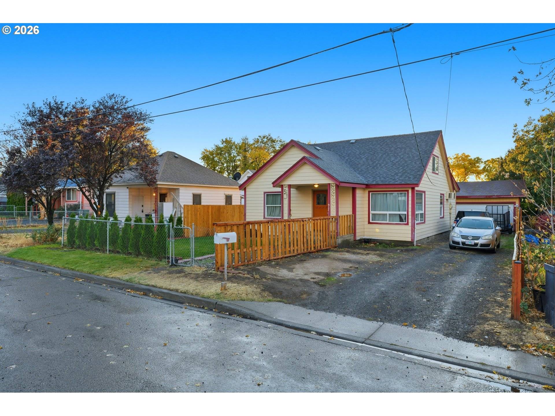 Milton Freewater, OR 97862,917 ROBBINS ST