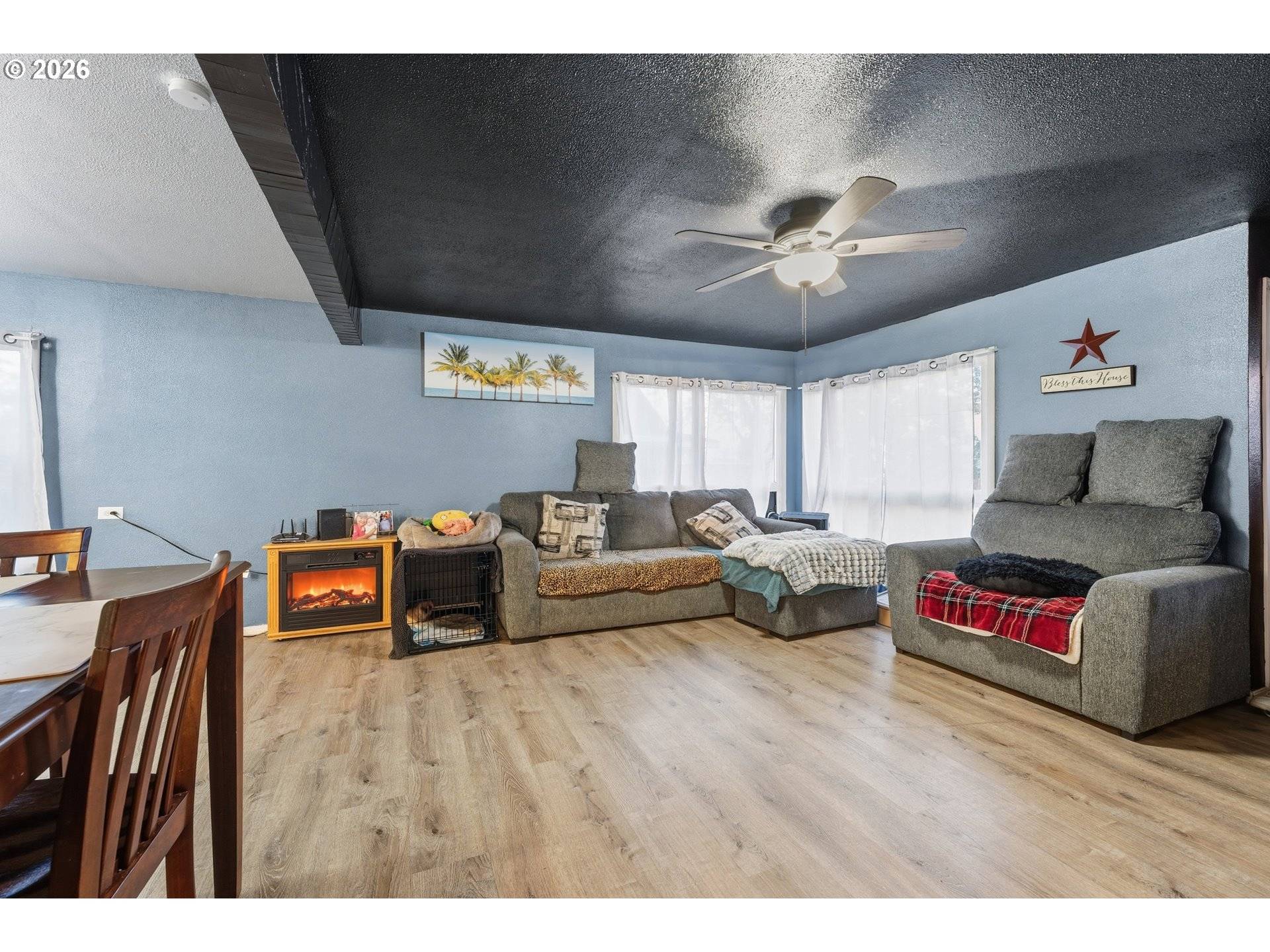 Milton Freewater, OR 97862,917 ROBBINS ST