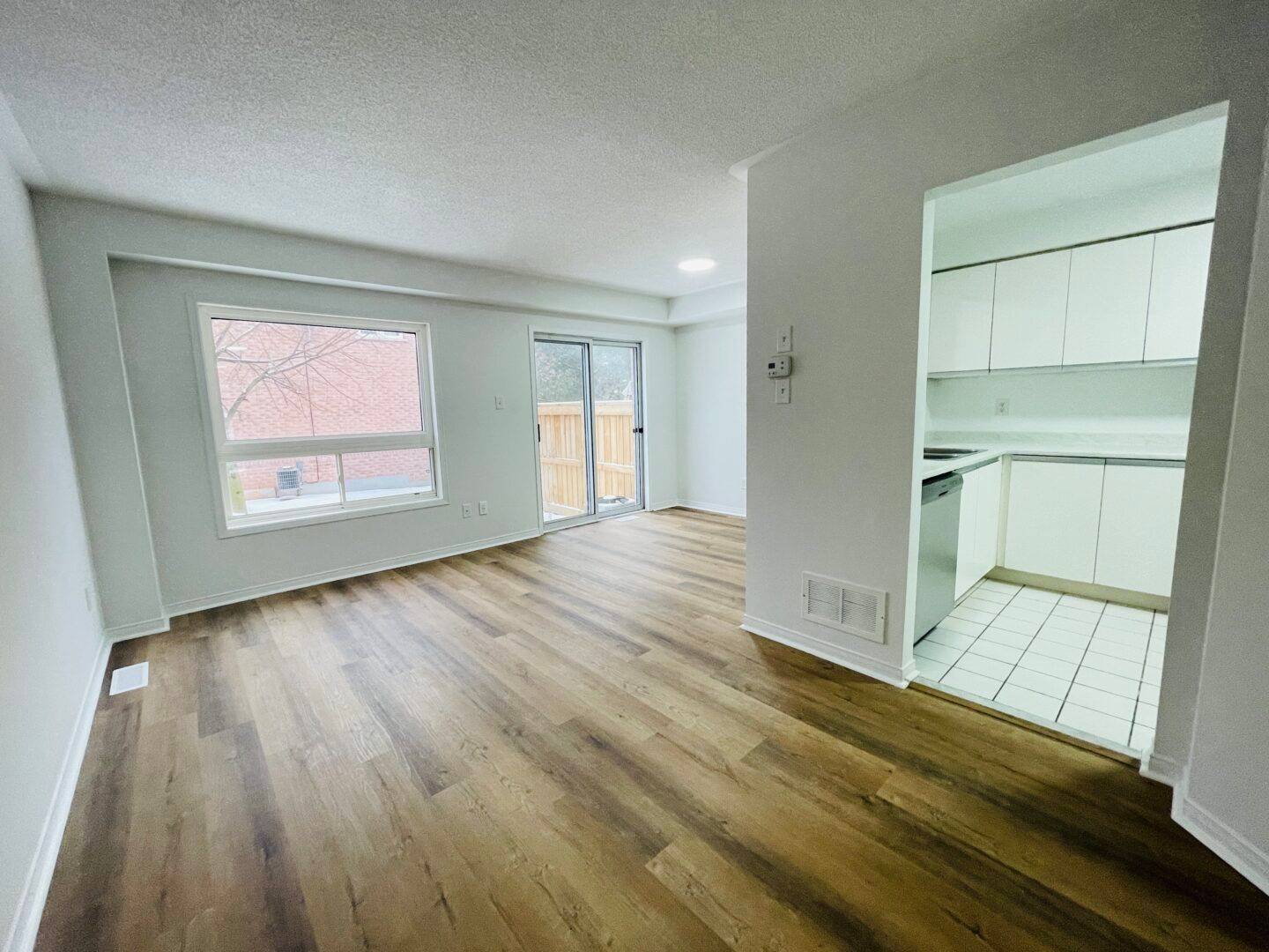 Mississauga, ON L5R 4C5,689 Four Winds WAY #91