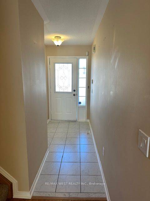 Caledon, ON L7E 2R9,36 Senator WAY