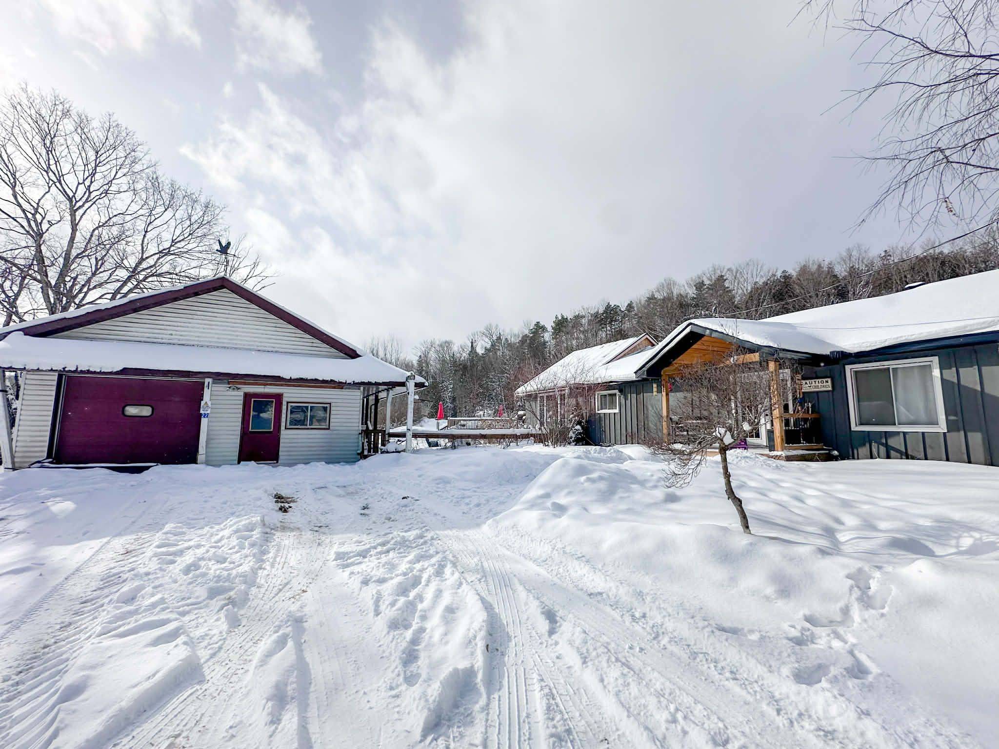 Limerick, ON K0L 1W0,22 Elizabeth CT