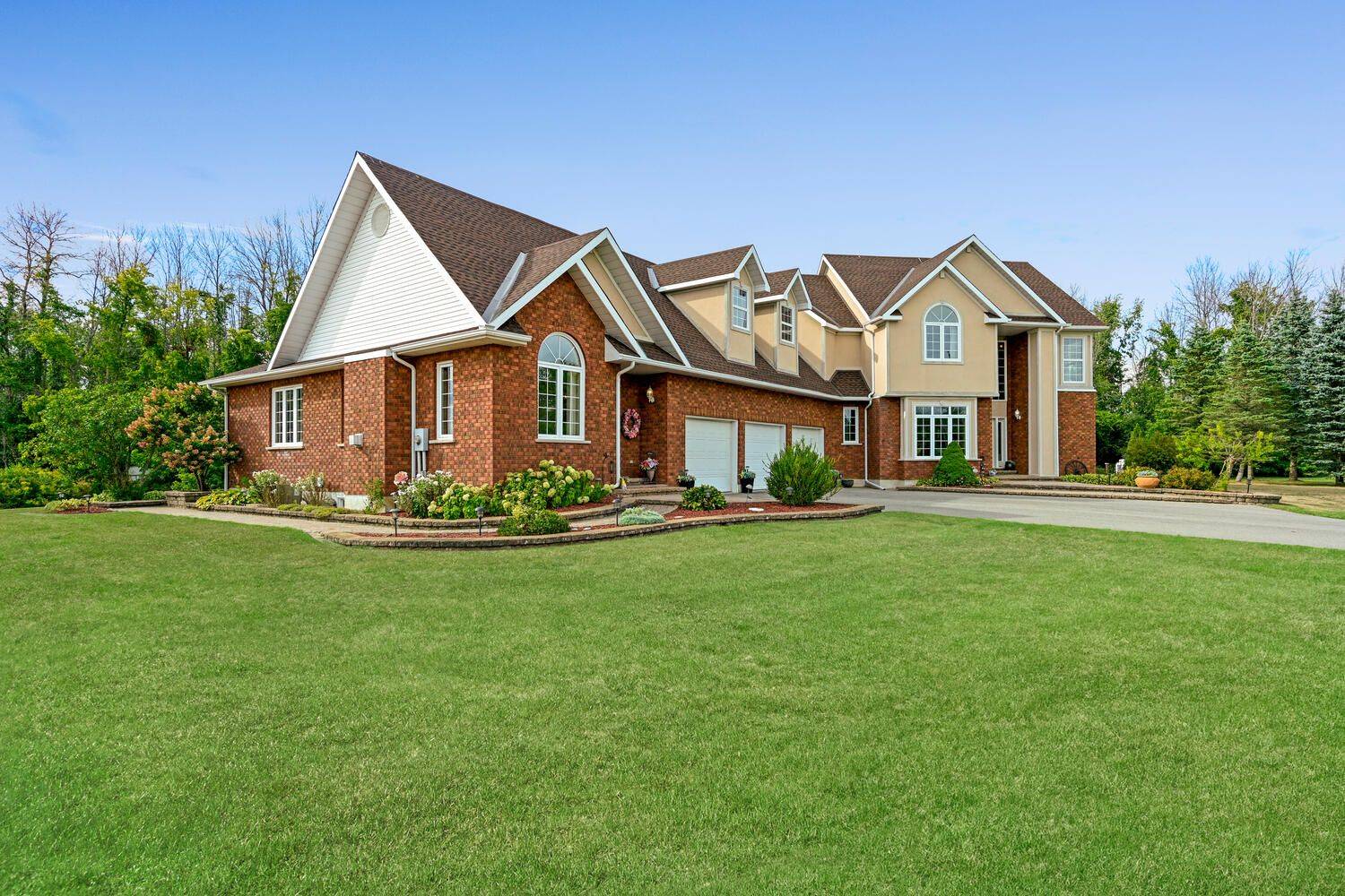 Edwardsburgh/cardinal, ON K0E 1X0,3560/3562 Weir RD