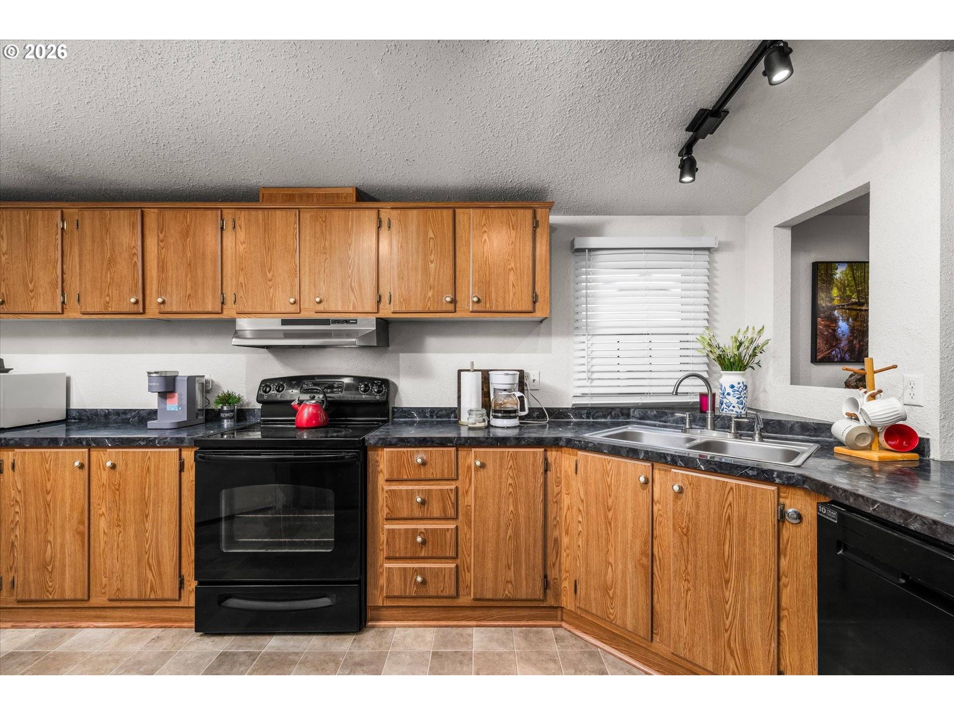 Eugene, OR 97404,1384 DAVID AVE