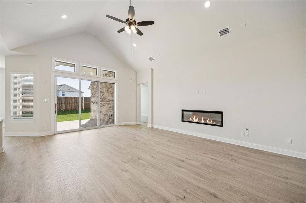 Midlothian, TX 76065,744 Carriage Hill Road