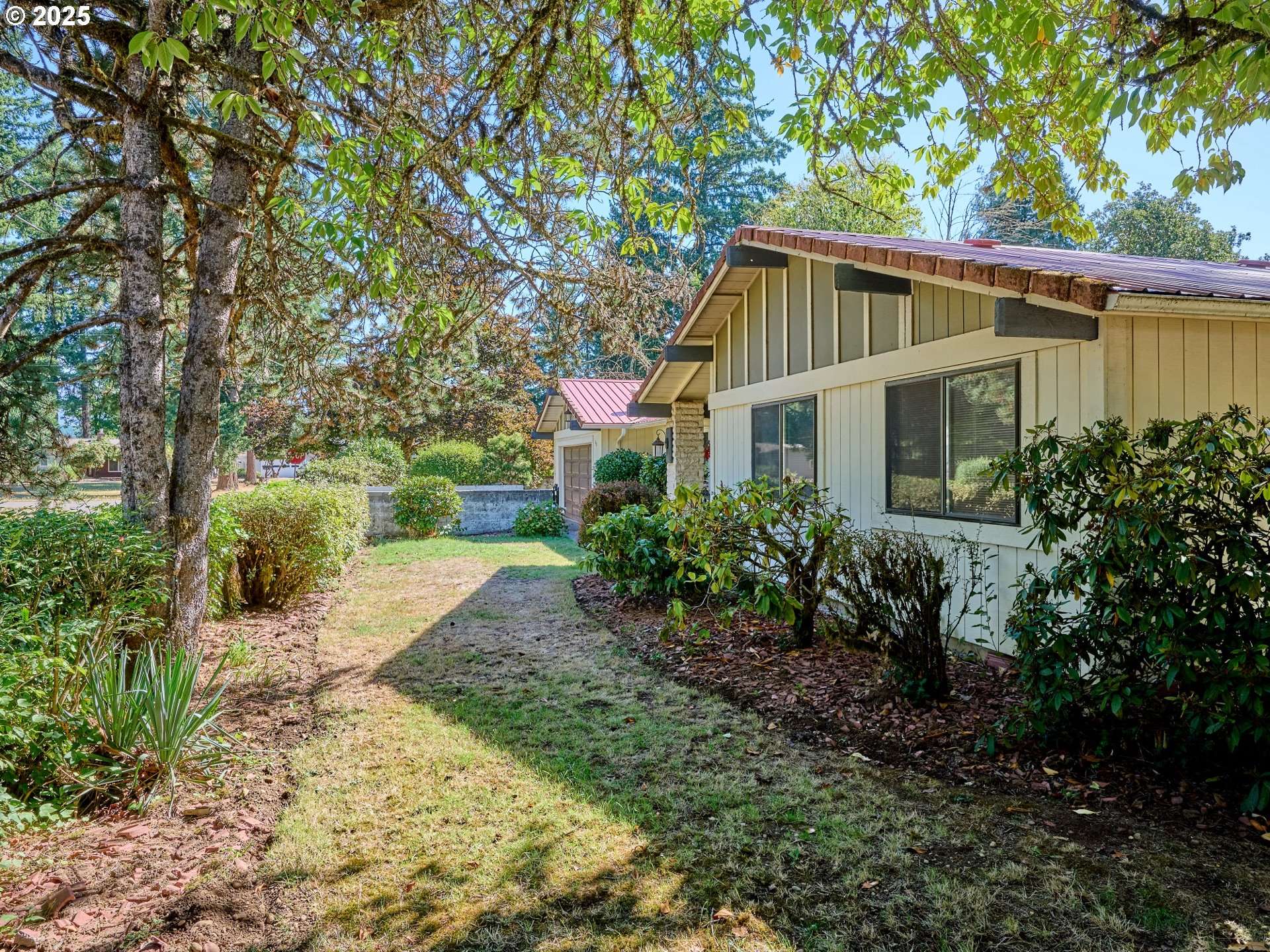 940 SW MAIN AVE, Mill City, OR 97360