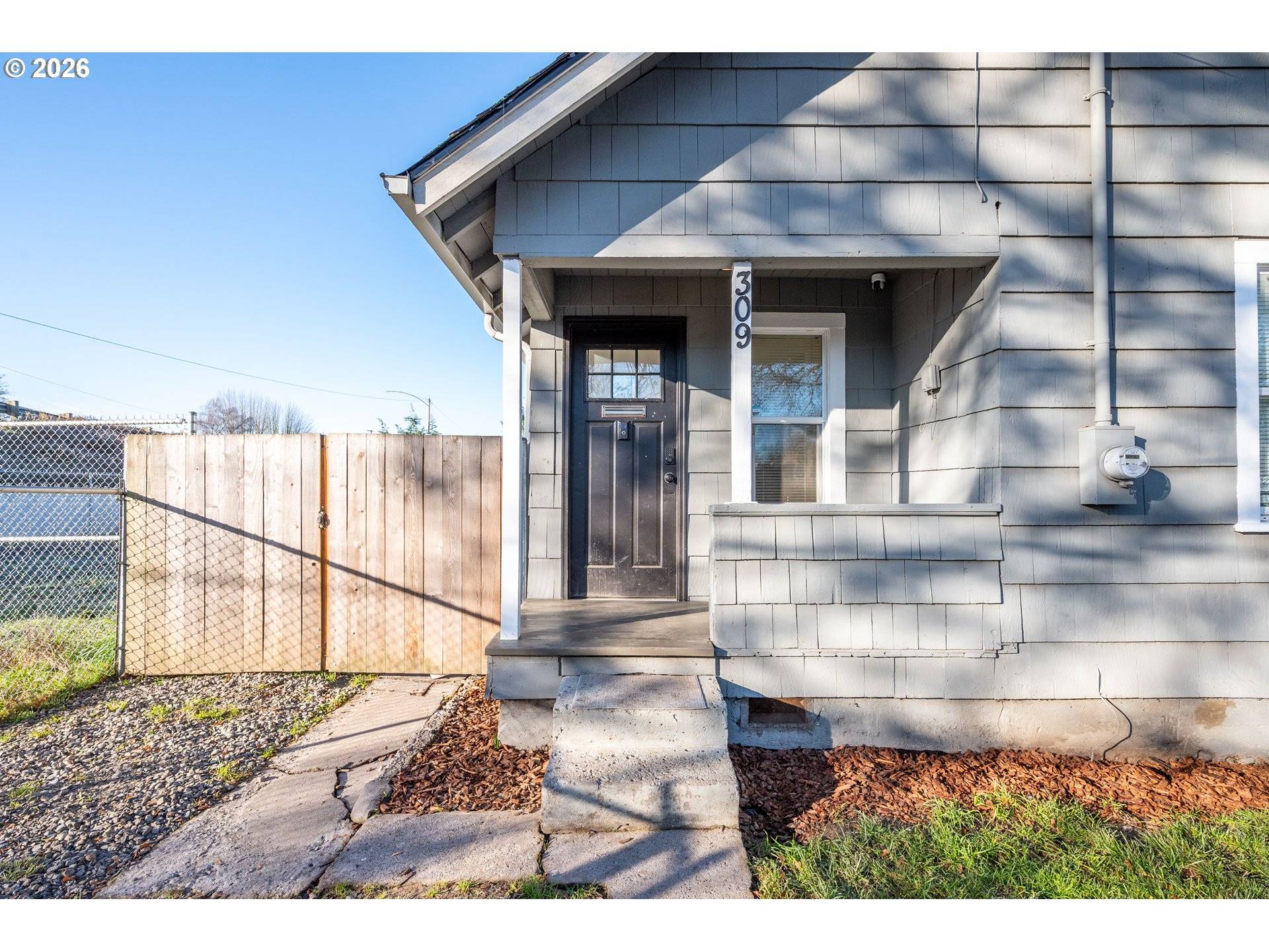 Kelso, WA 98626,309 NW 3RD AVE