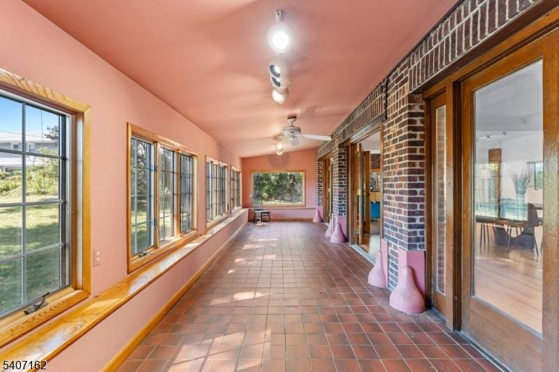 Clifton City, NJ 07013,16 Lynn Dr