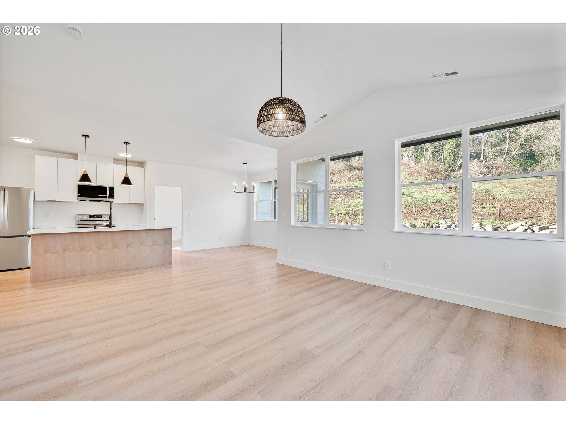 Longview, WA 98632,176 Wake Robin LN