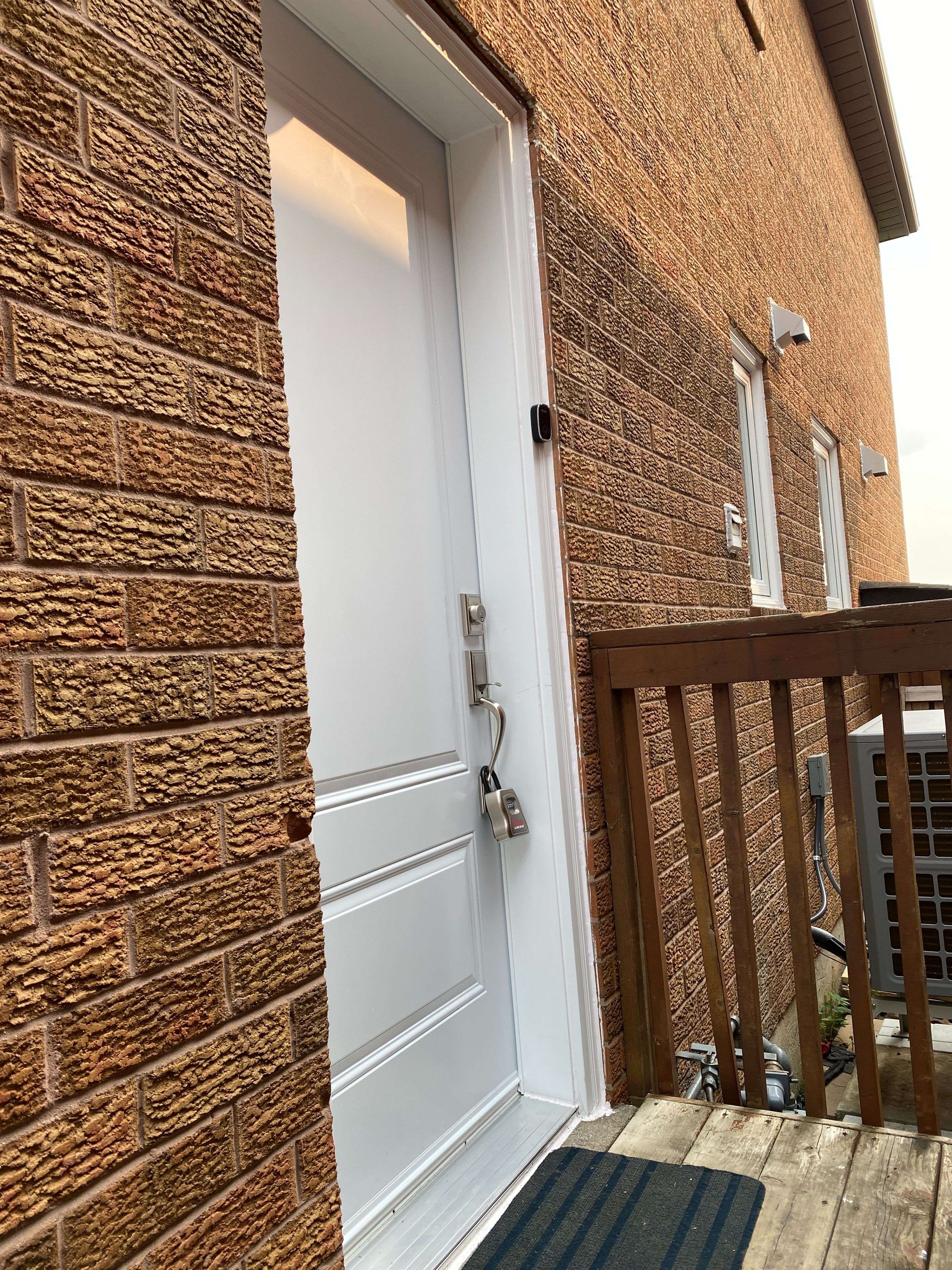 Mississauga, ON L5V 1A6,6150 Duford DR