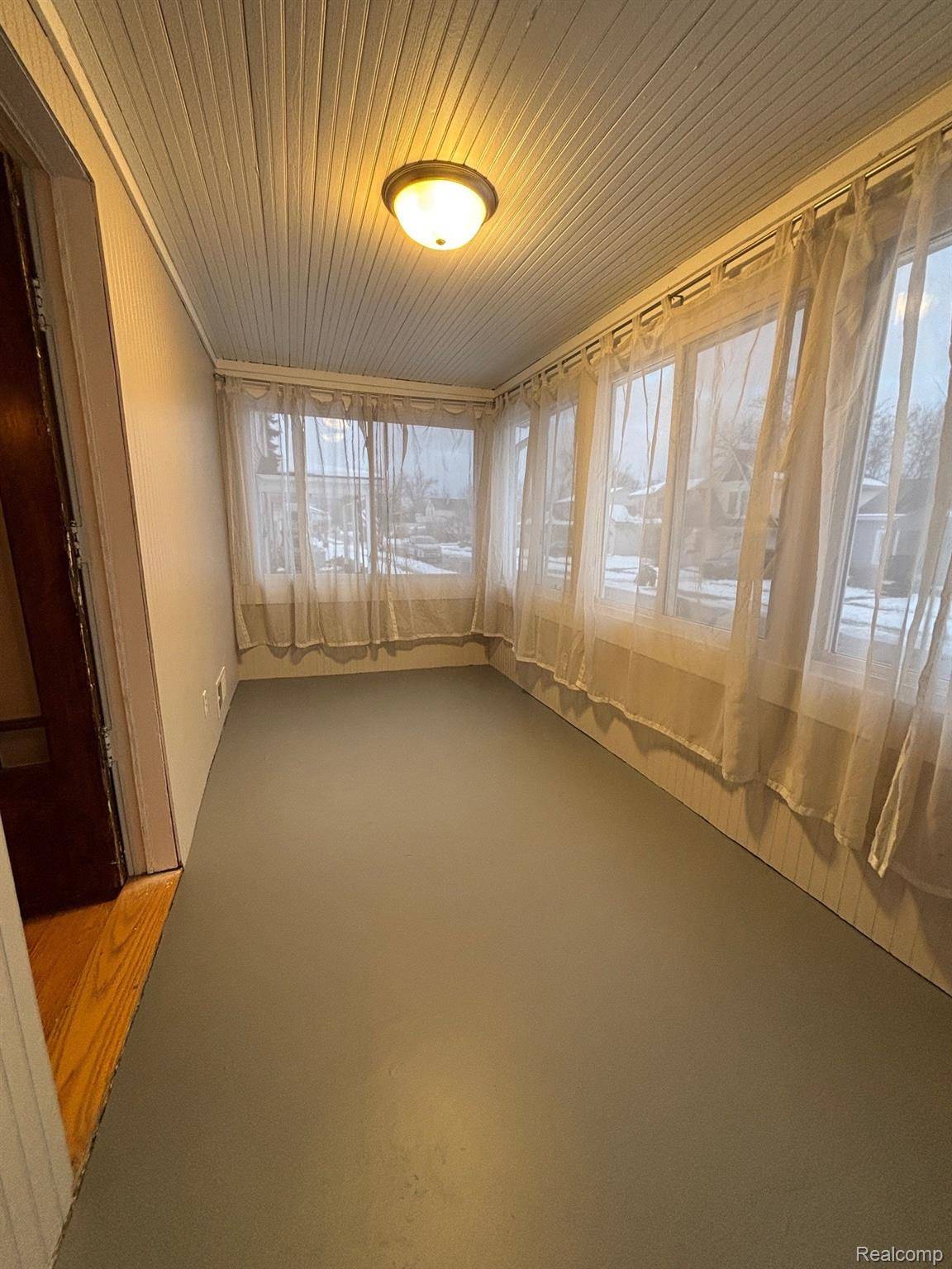 Ferndale, MI 48220,2815 GRAYSON ST