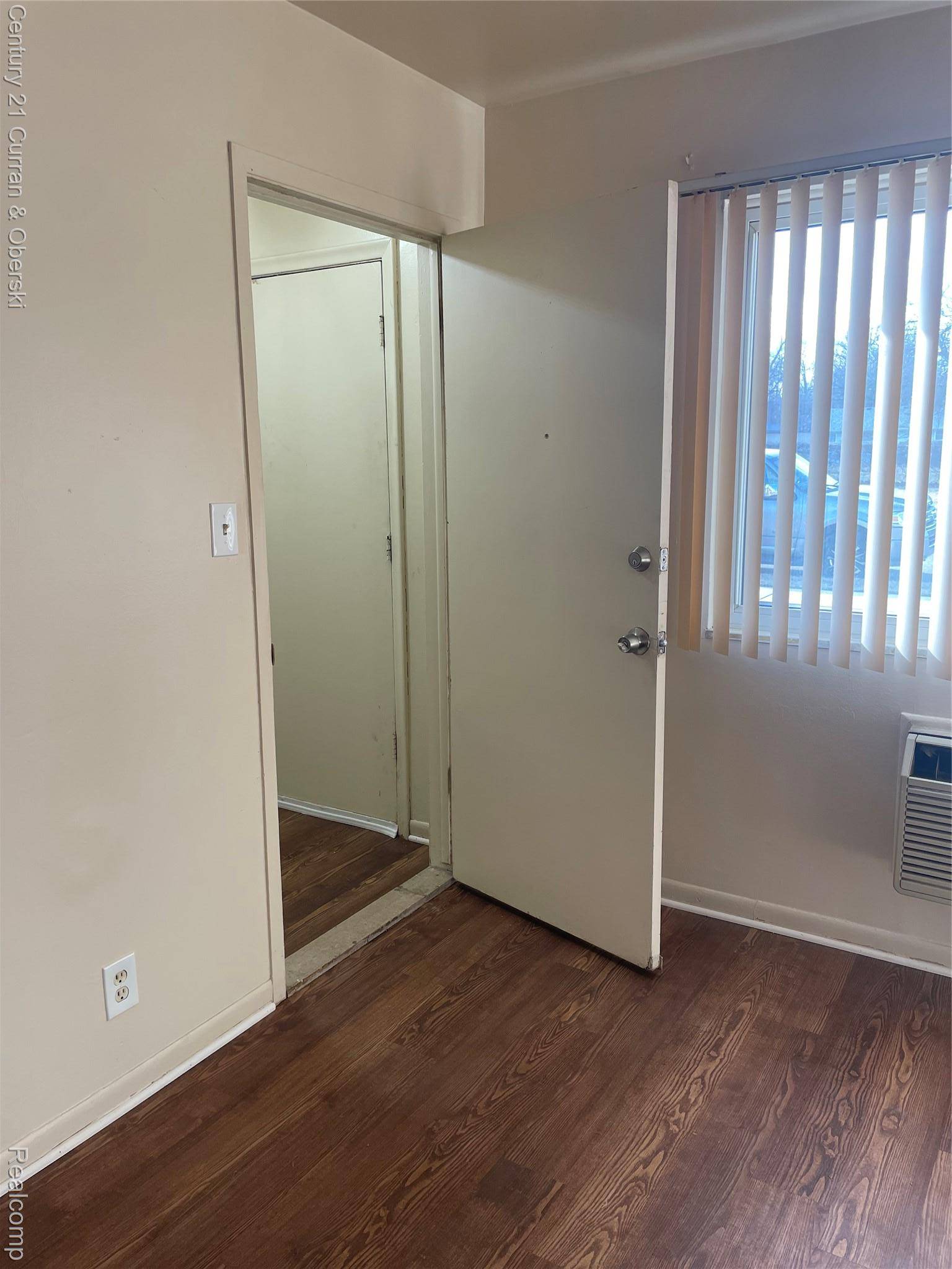 Inkster, MI 48141,125 Arcola, Unit # 6 ST