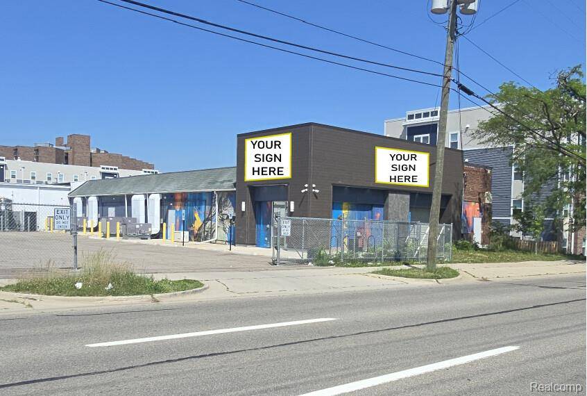 Lansing, MI 48912,515 N Larch ST