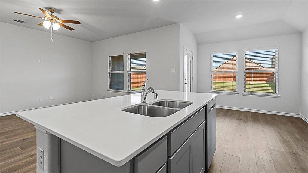 Lavon, TX 75166,753 Sunglow Way