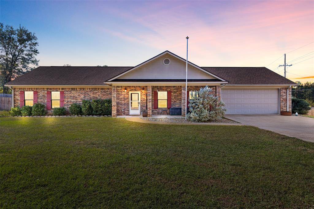 Gladewater, TX 75647,124 Woodpecker Road