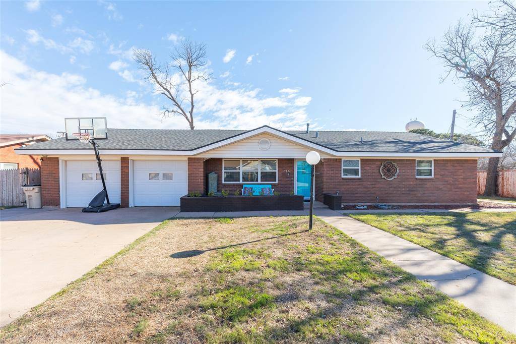 Anson, TX 79501,715 Avenue J