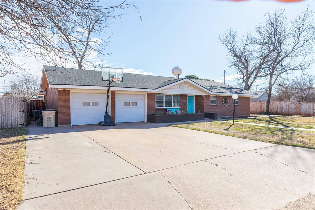 Anson, TX 79501,715 Avenue J