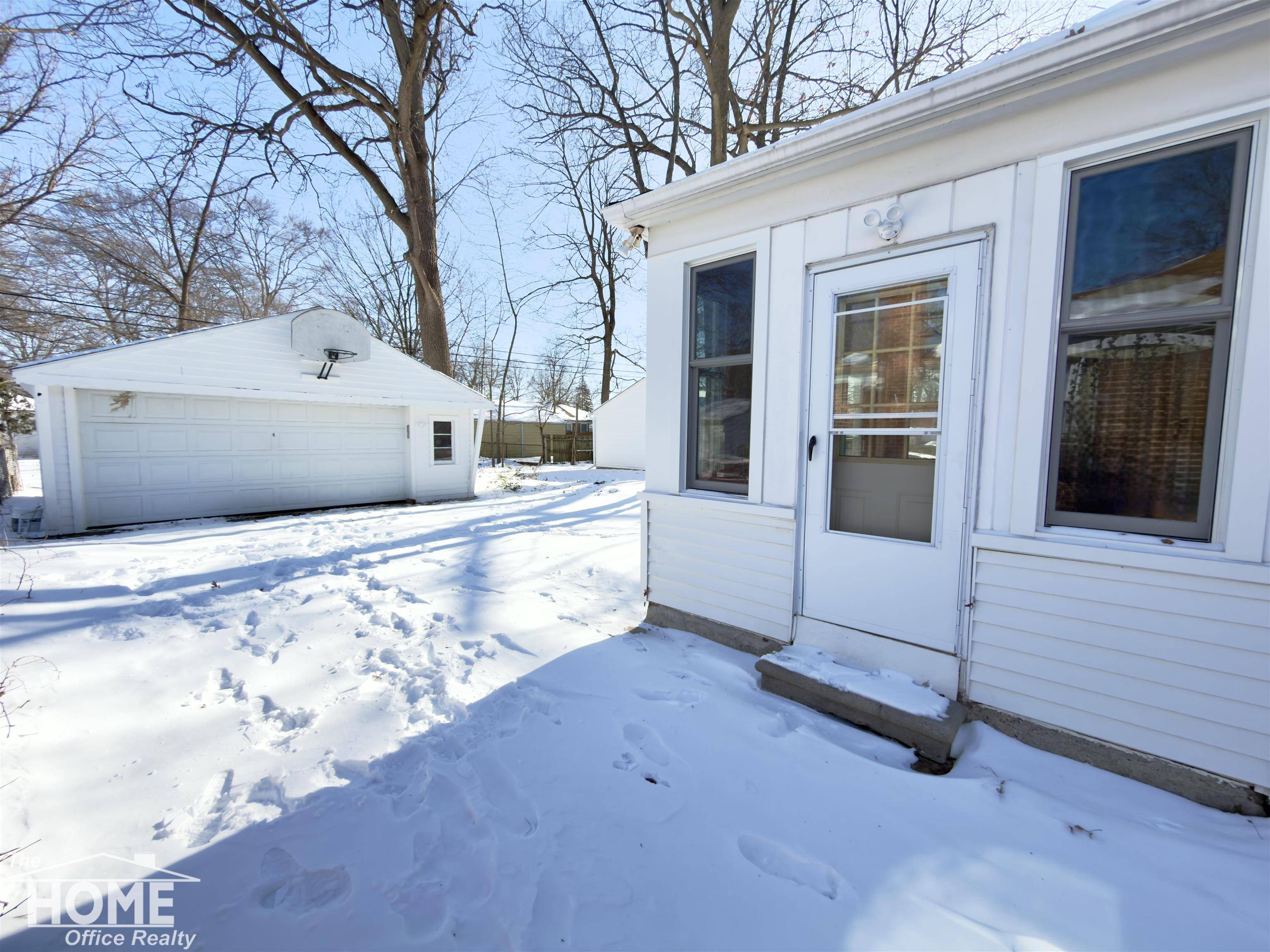 Redford, MI 48240,16544 Delaware AVE