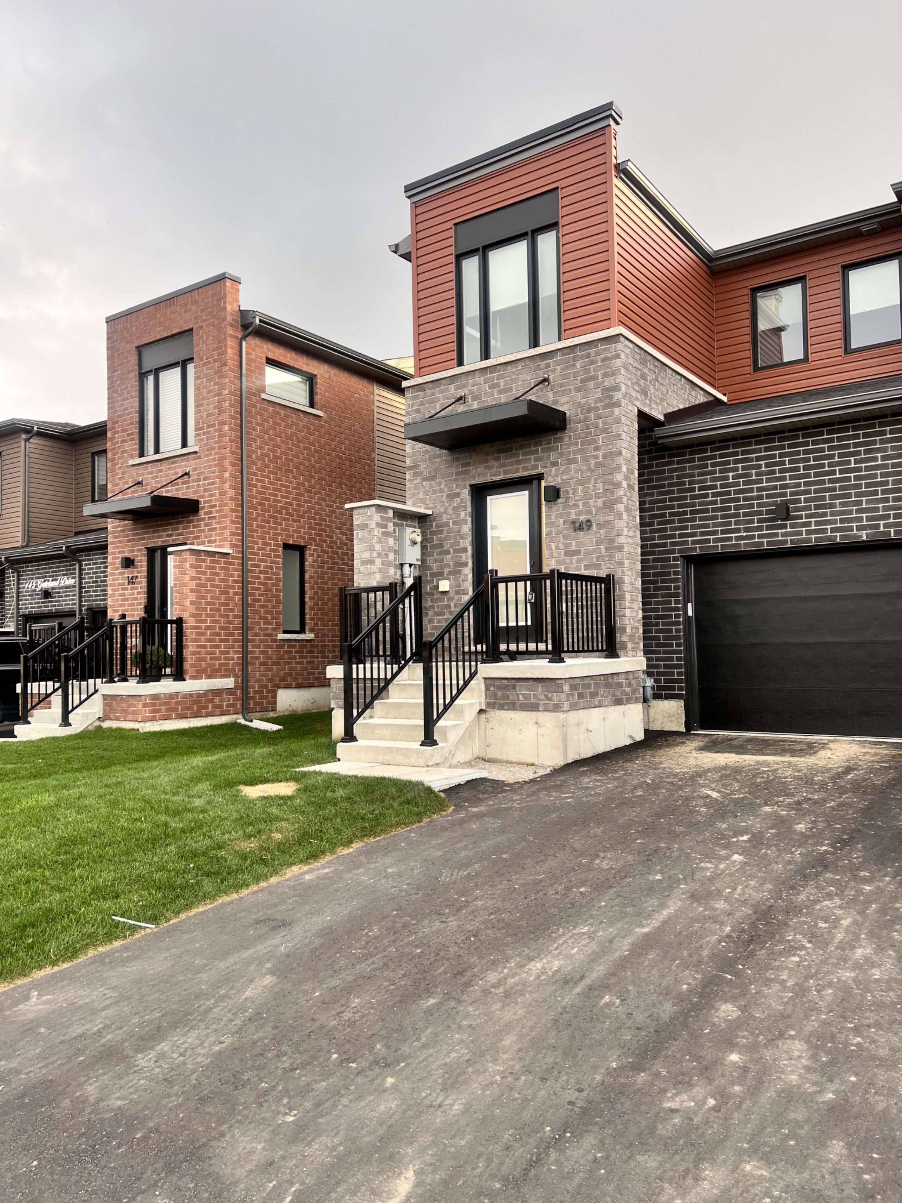 Barrie, ON L9J 0M5,149 Gateland DR