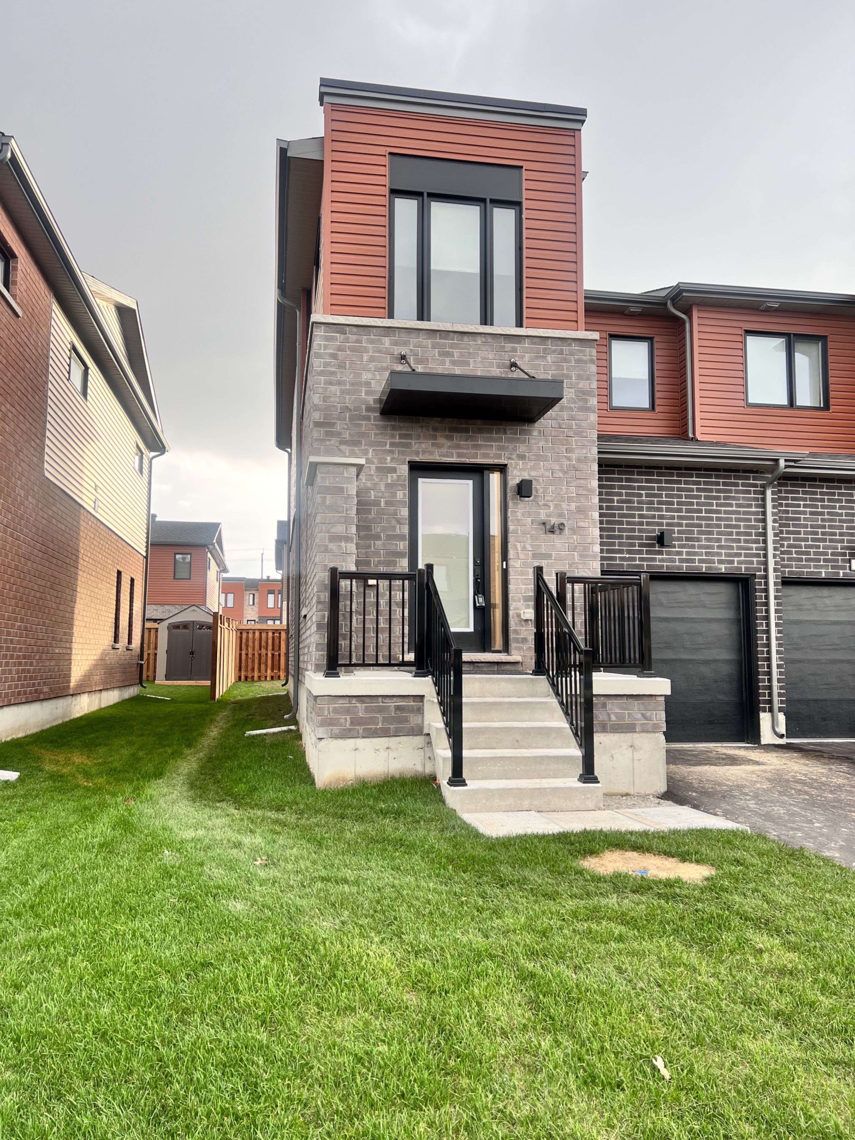 Barrie, ON L9J 0M5,149 Gateland DR