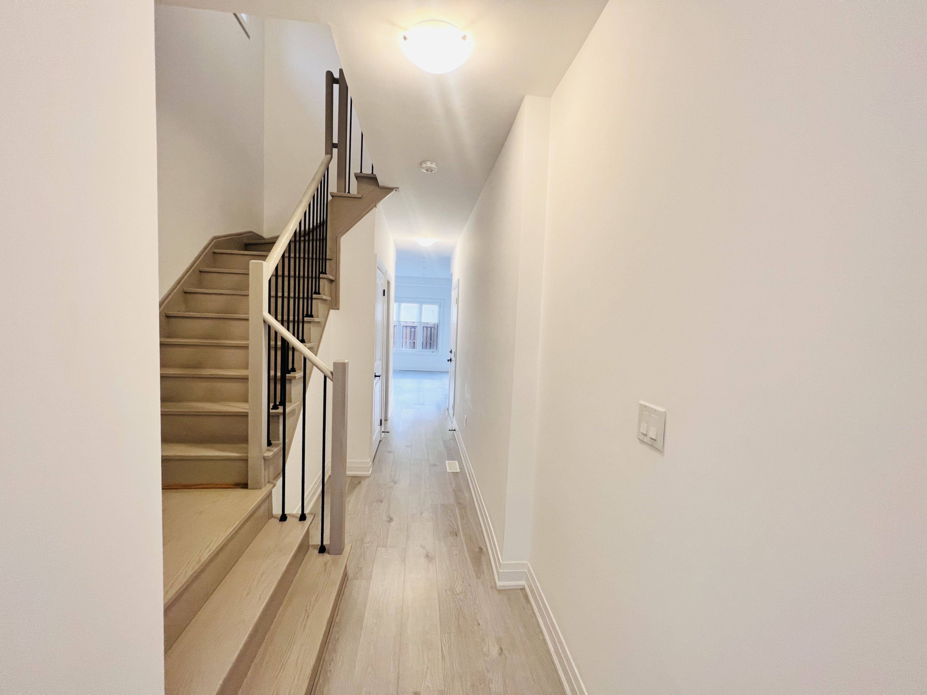 Barrie, ON L9J 0M5,149 Gateland DR