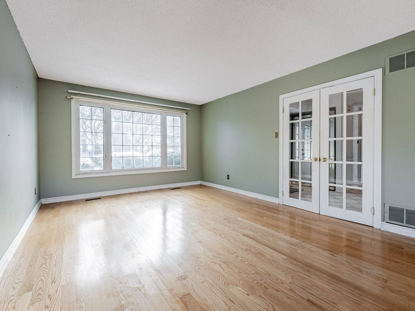 Mississauga, ON L5N 1Z6,2923 Quetta Mews