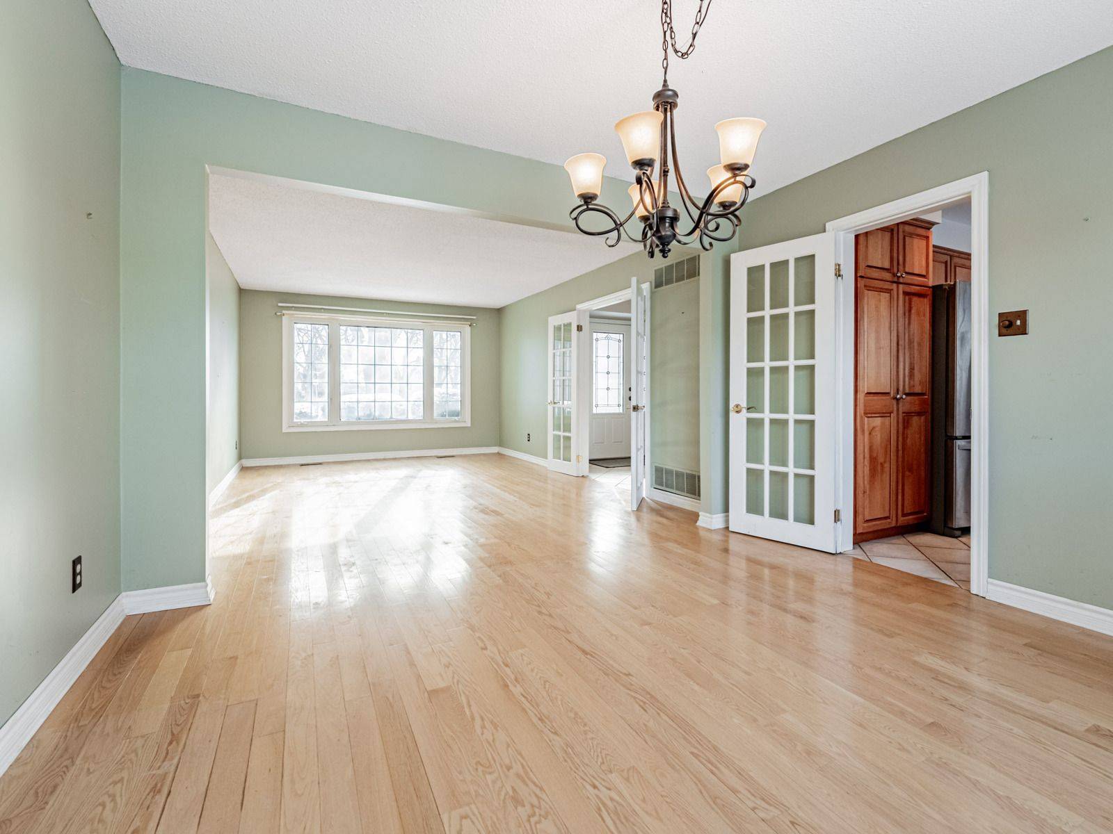 Mississauga, ON L5N 1Z6,2923 Quetta Mews