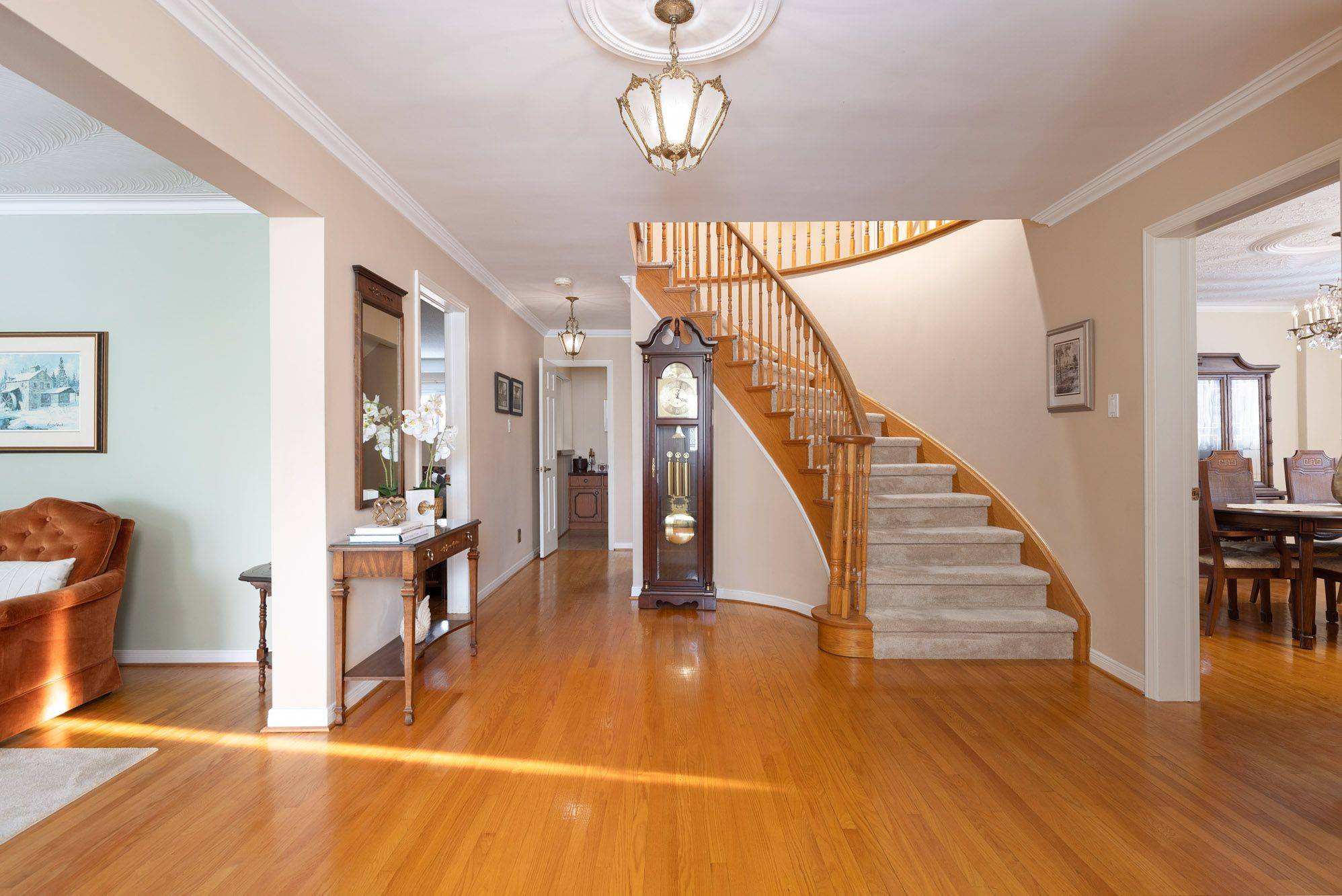 Mississauga, ON L5J 4G5,1680 HOWAT CRES