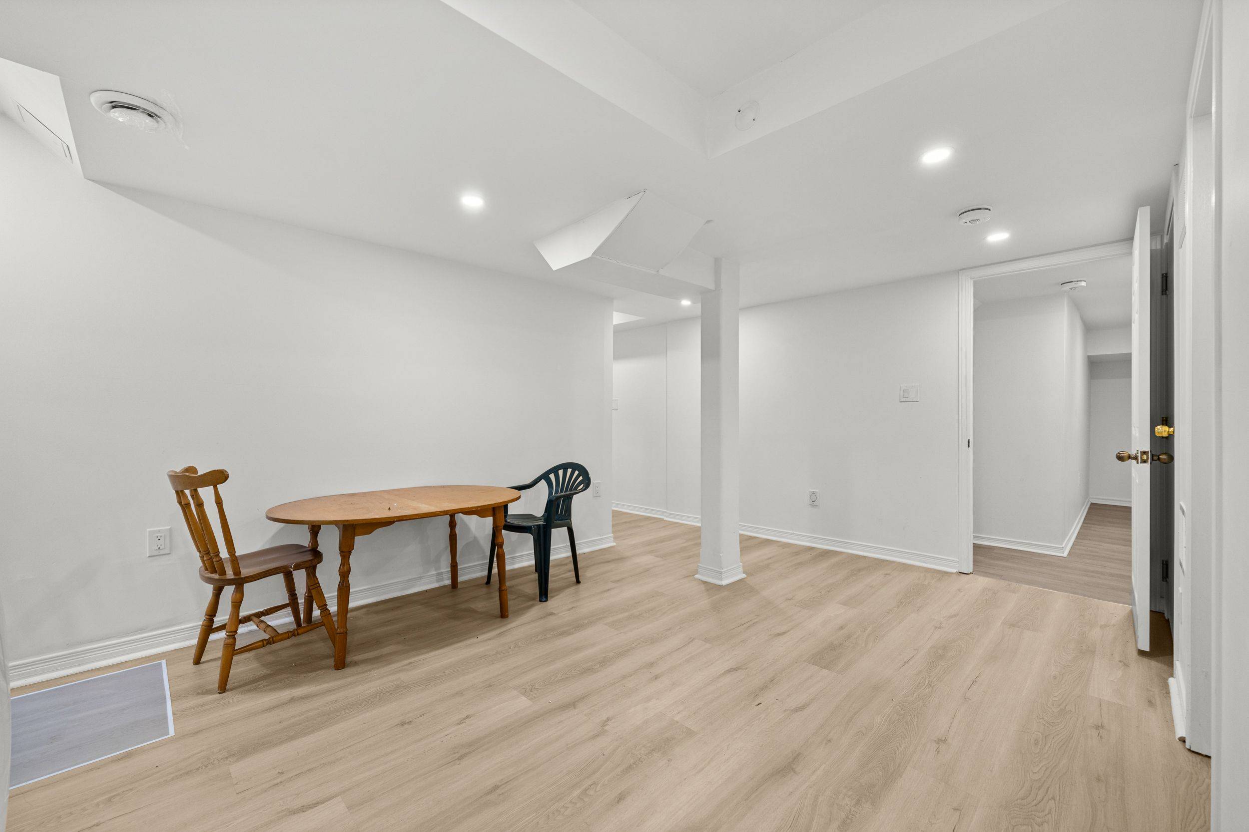 Mississauga, ON L5M 6M6,5554 Churchill Meadows BLVD #Lower