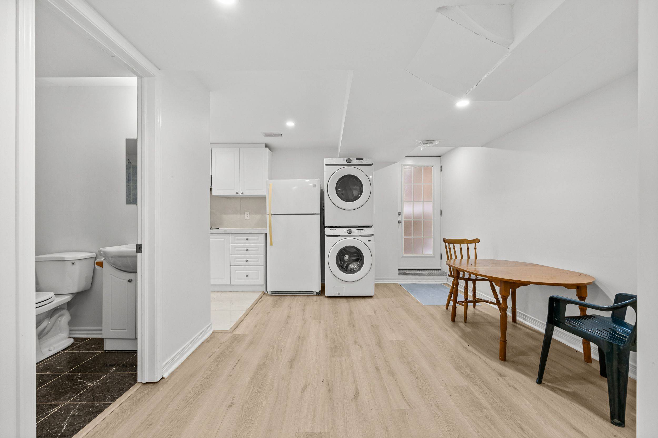 Mississauga, ON L5M 6M6,5554 Churchill Meadows BLVD #Lower