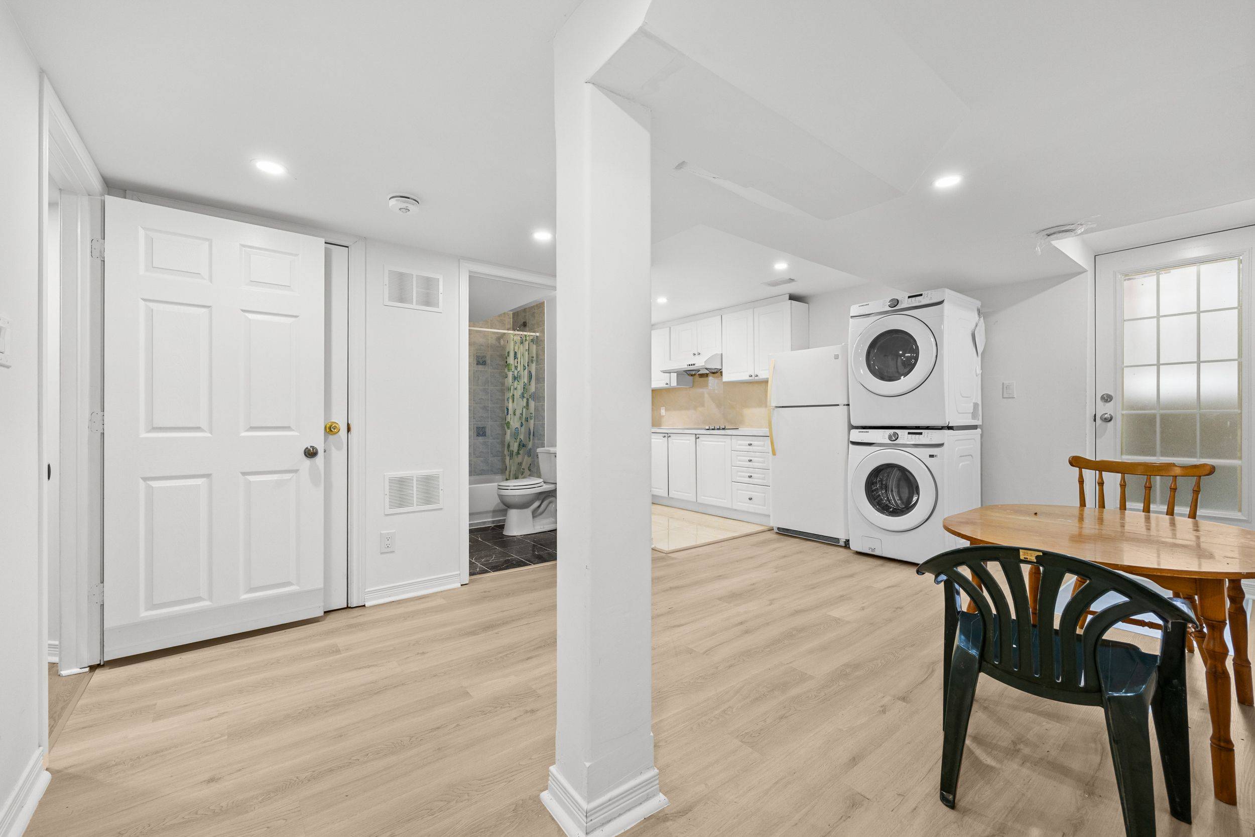 Mississauga, ON L5M 6M6,5554 Churchill Meadows BLVD #Lower