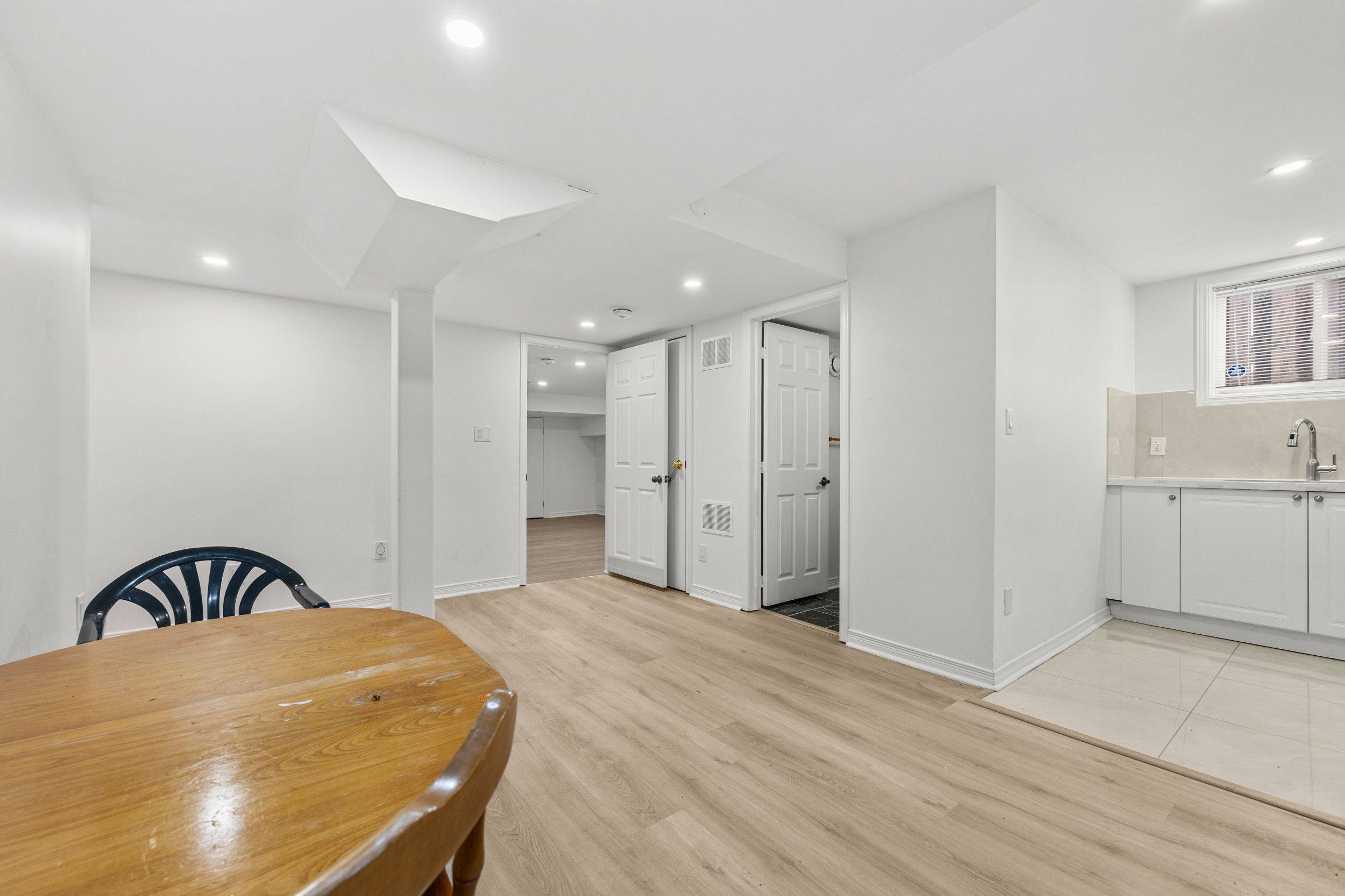 Mississauga, ON L5M 6M6,5554 Churchill Meadows BLVD #Lower